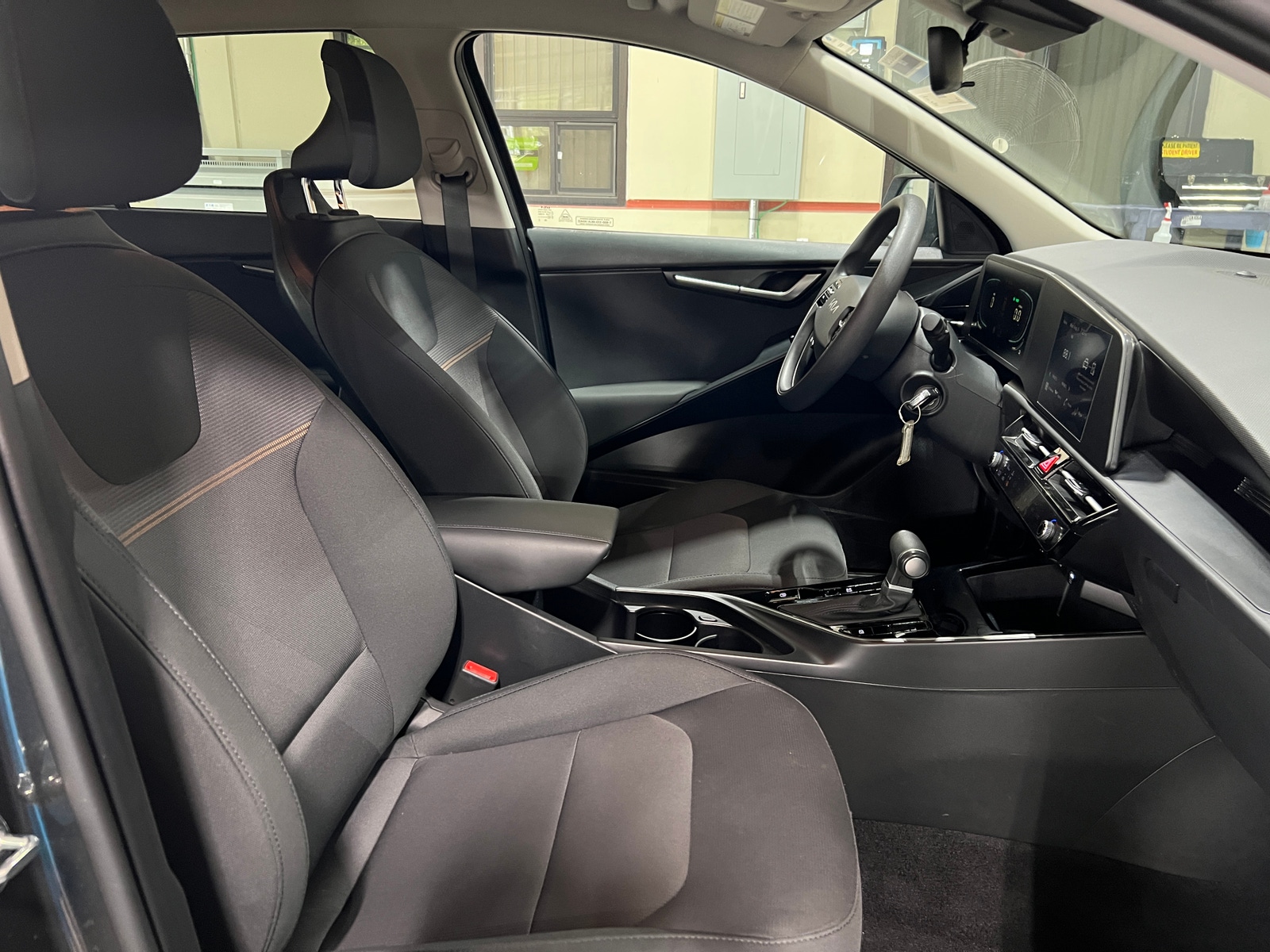 Thumbnail: 2026 Kia Niro - 2