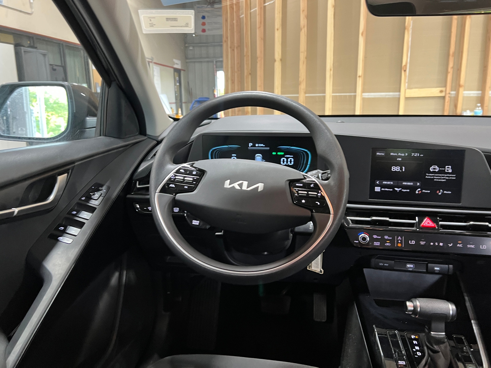 Thumbnail: 2026 Kia Niro - 5