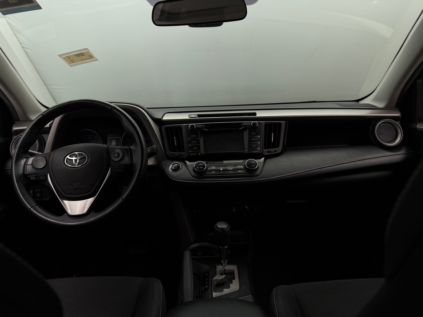Thumbnail: 2018 Toyota RAV4 - 3