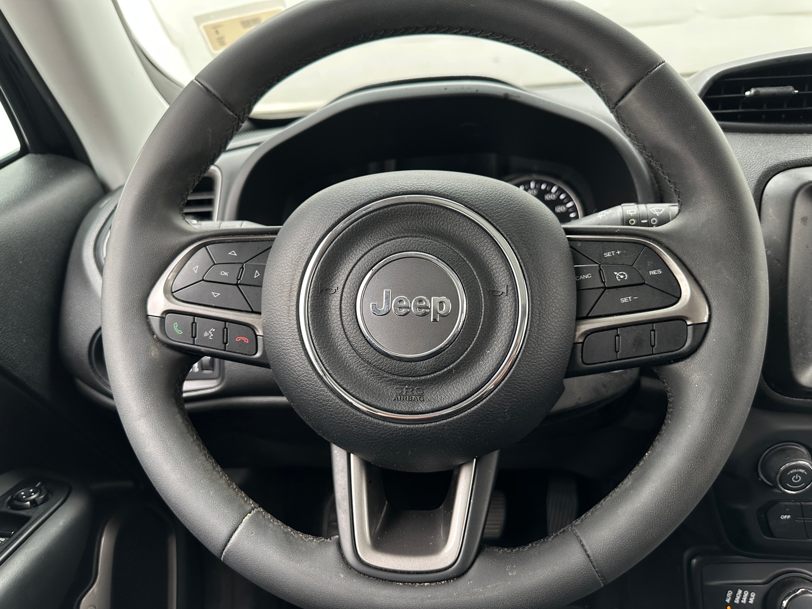 Thumbnail: 2022 Jeep Renegade - 5