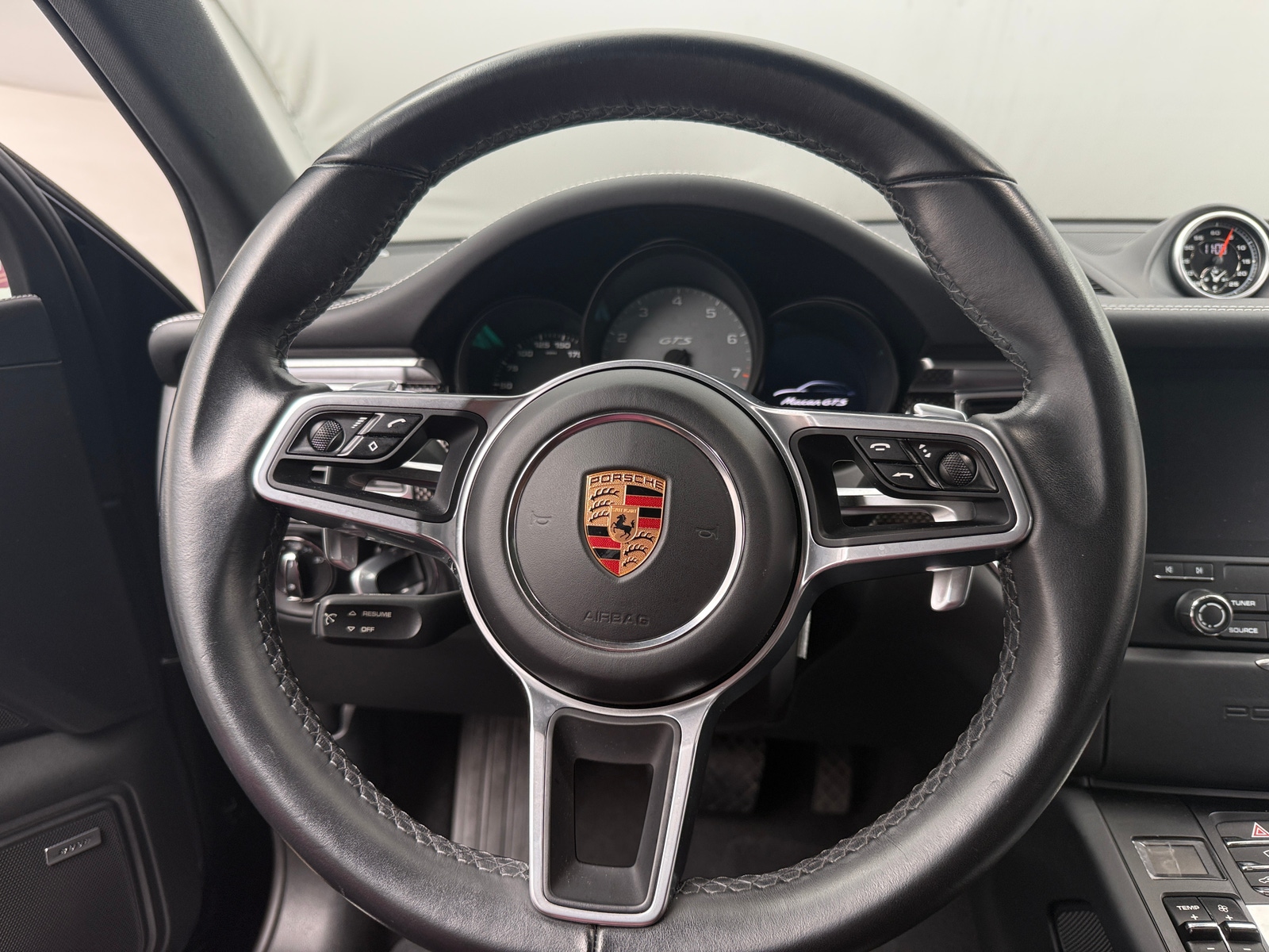 Thumbnail: 2018 Porsche Macan - 4