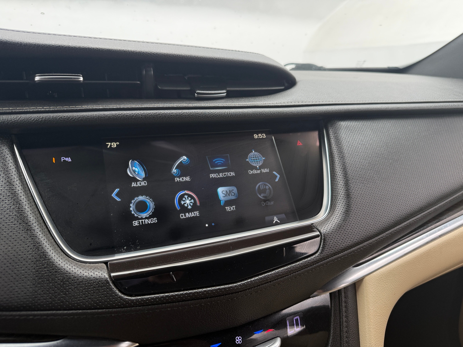 Thumbnail: 2018 Cadillac XT5 - 3