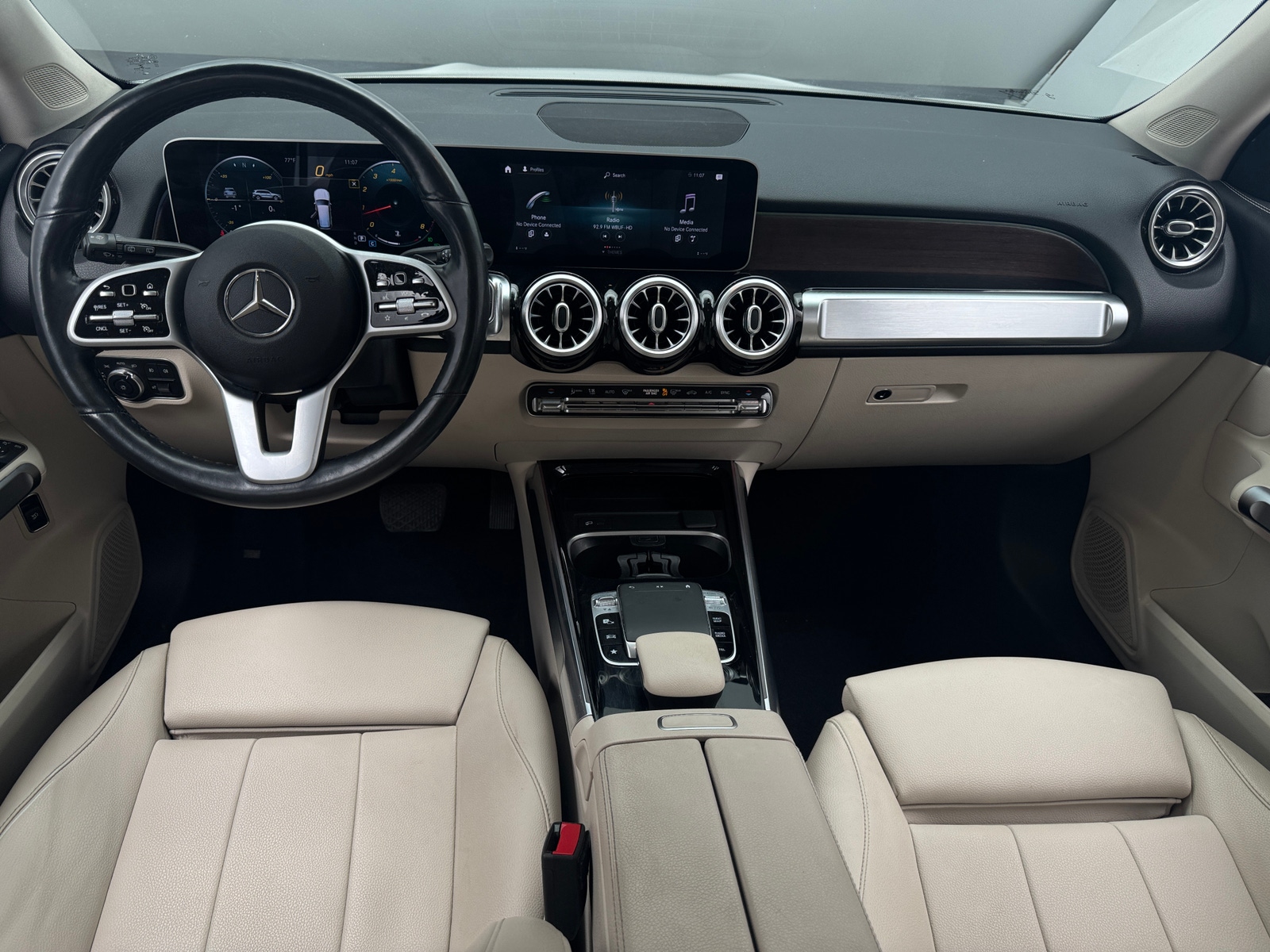 Thumbnail: 2020 Mercedes-Benz GLB - 2
