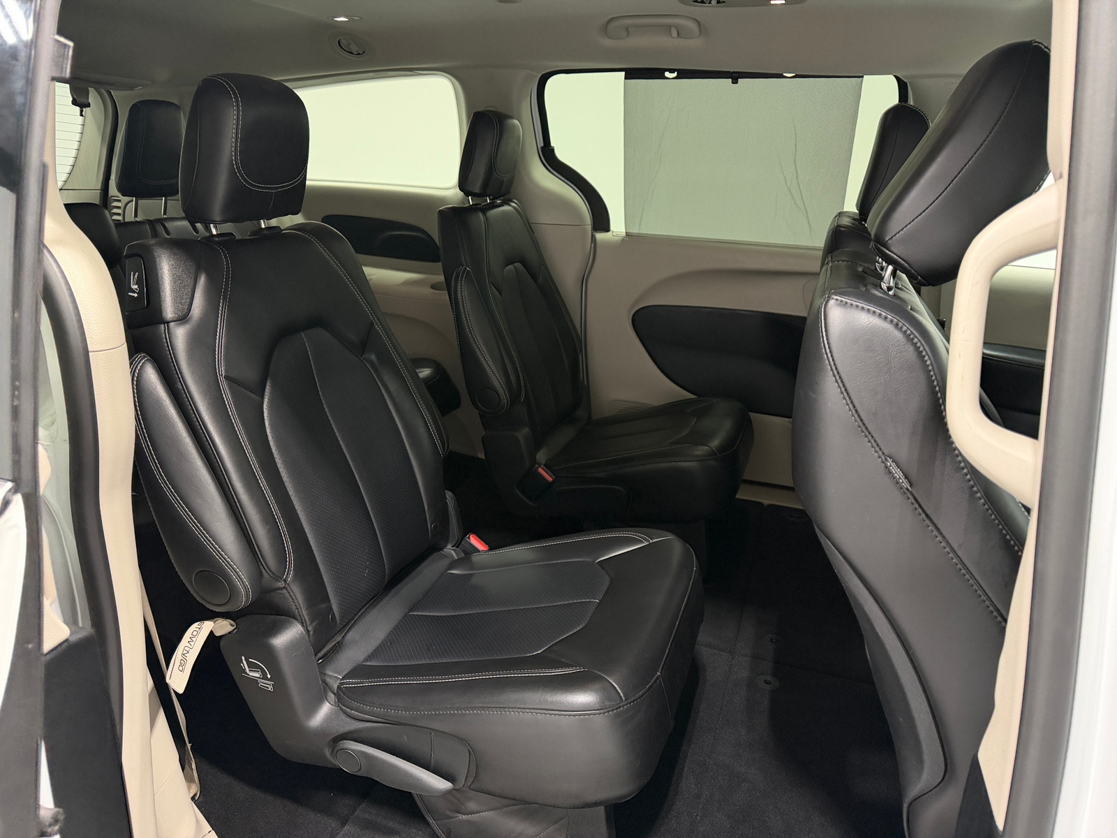 Thumbnail: 2024 Chrysler Pacifica - 5