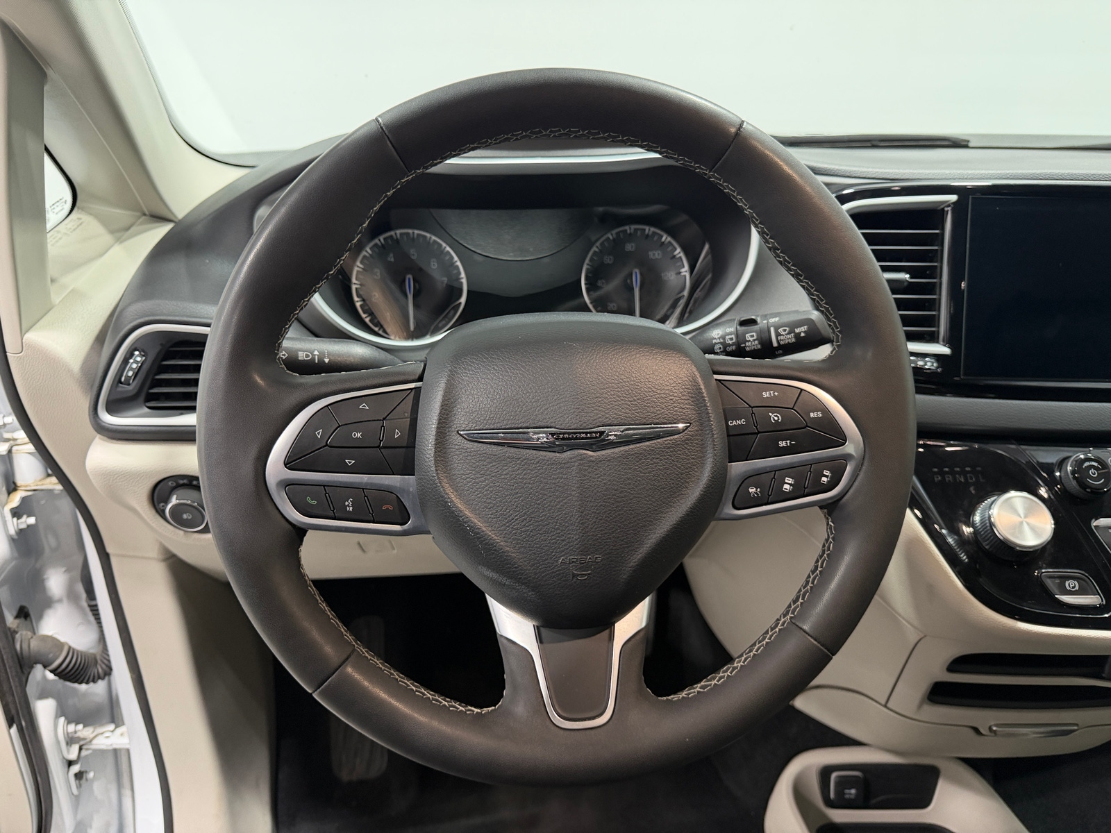 Thumbnail: 2024 Chrysler Pacifica - 4