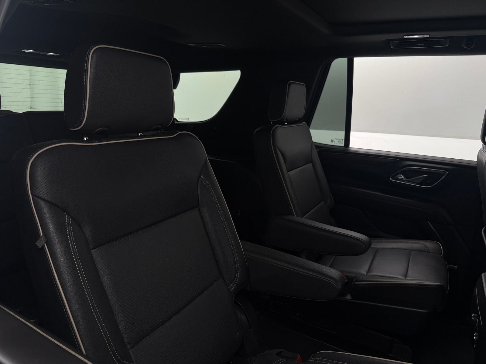 Thumbnail: 2023 Chevrolet Tahoe - 5