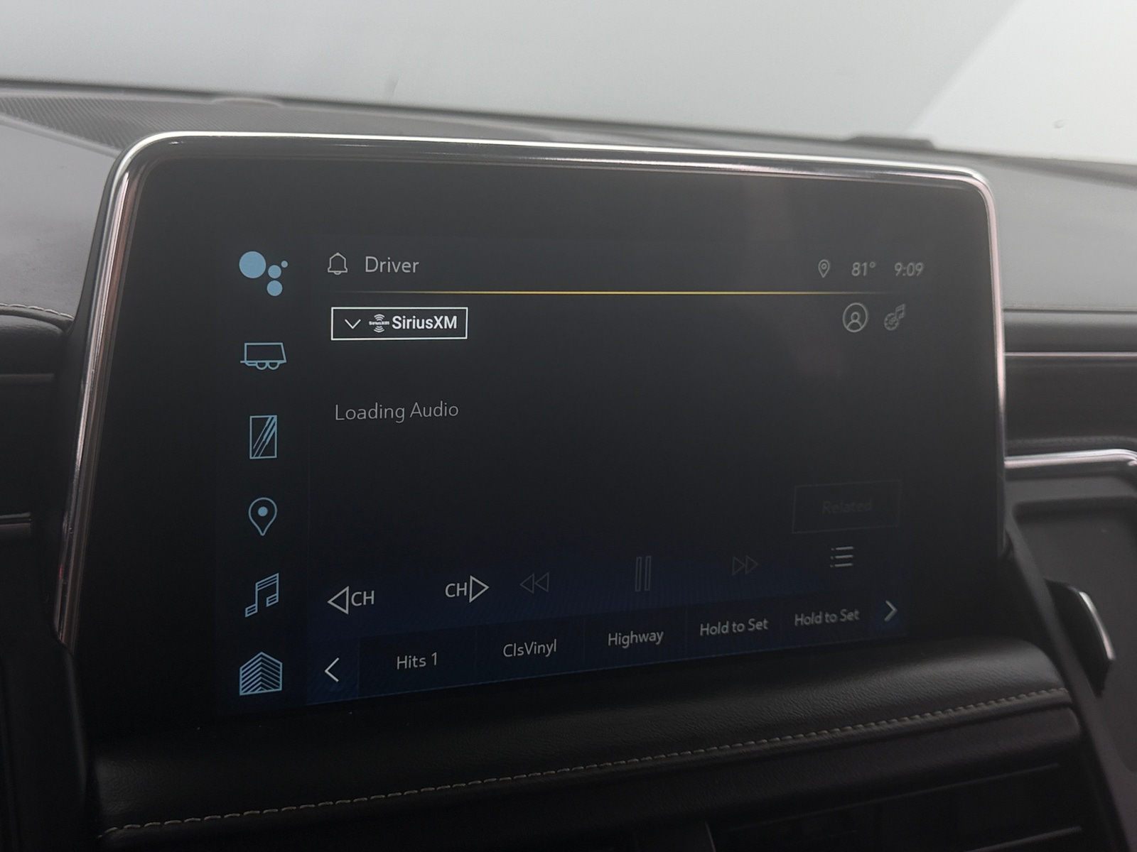 Thumbnail: 2023 Chevrolet Tahoe - 3