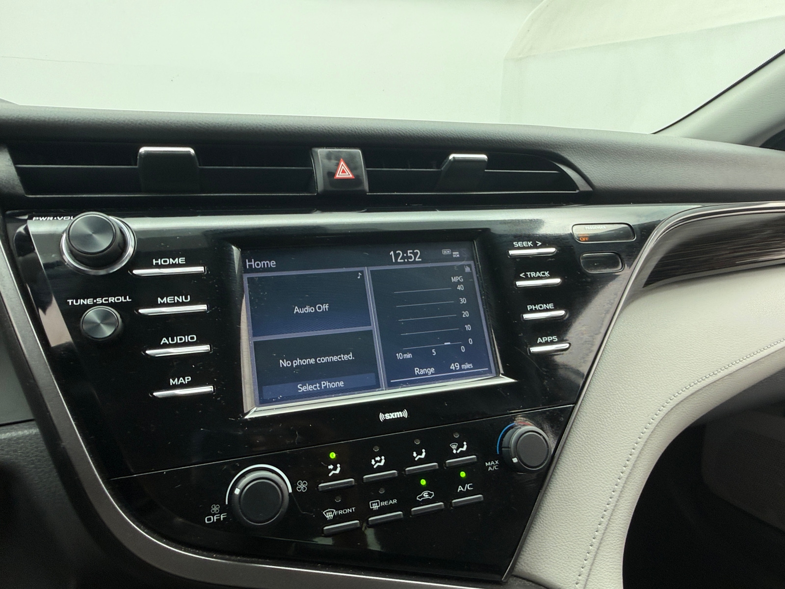 Thumbnail: 2020 Toyota Camry - 4