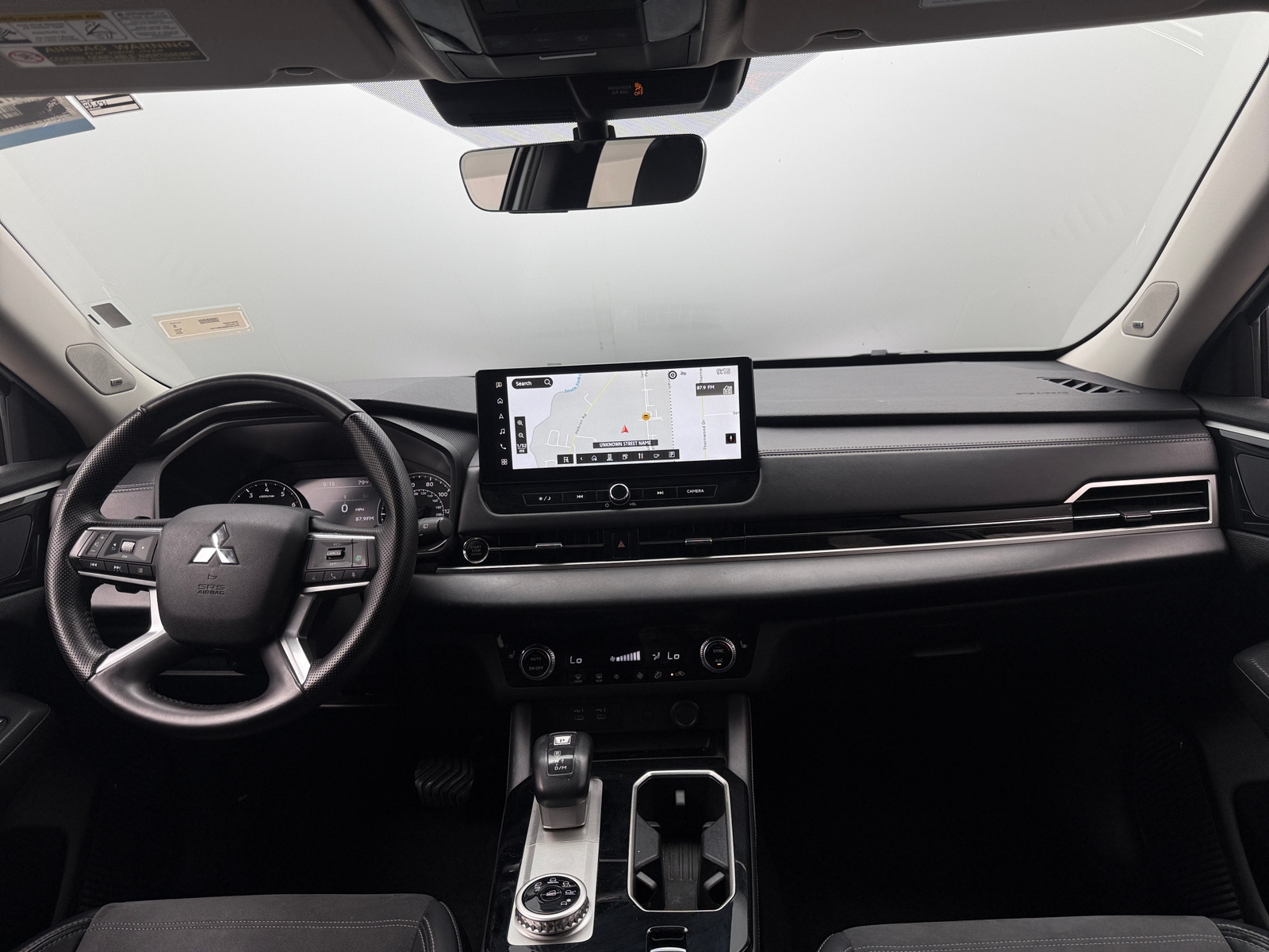 Thumbnail: 2025 Mitsubishi Outlander - 2