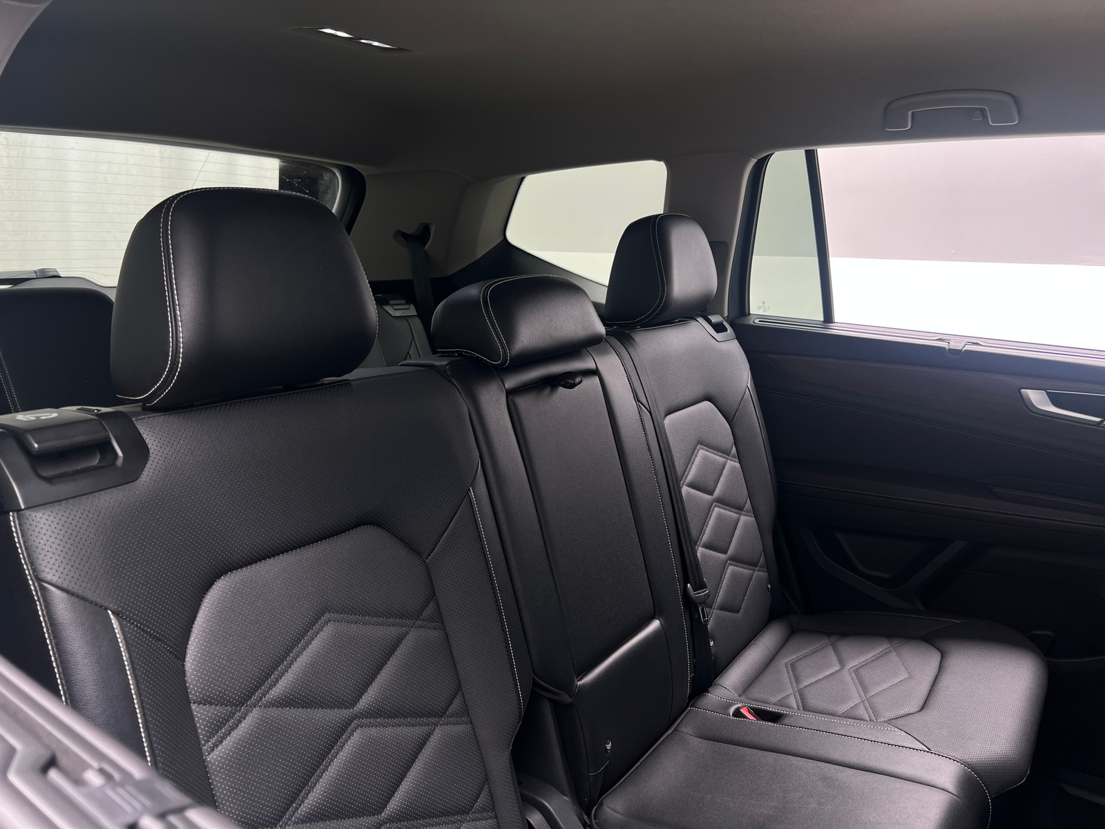 Thumbnail: 2025 Volkswagen Atlas - 5