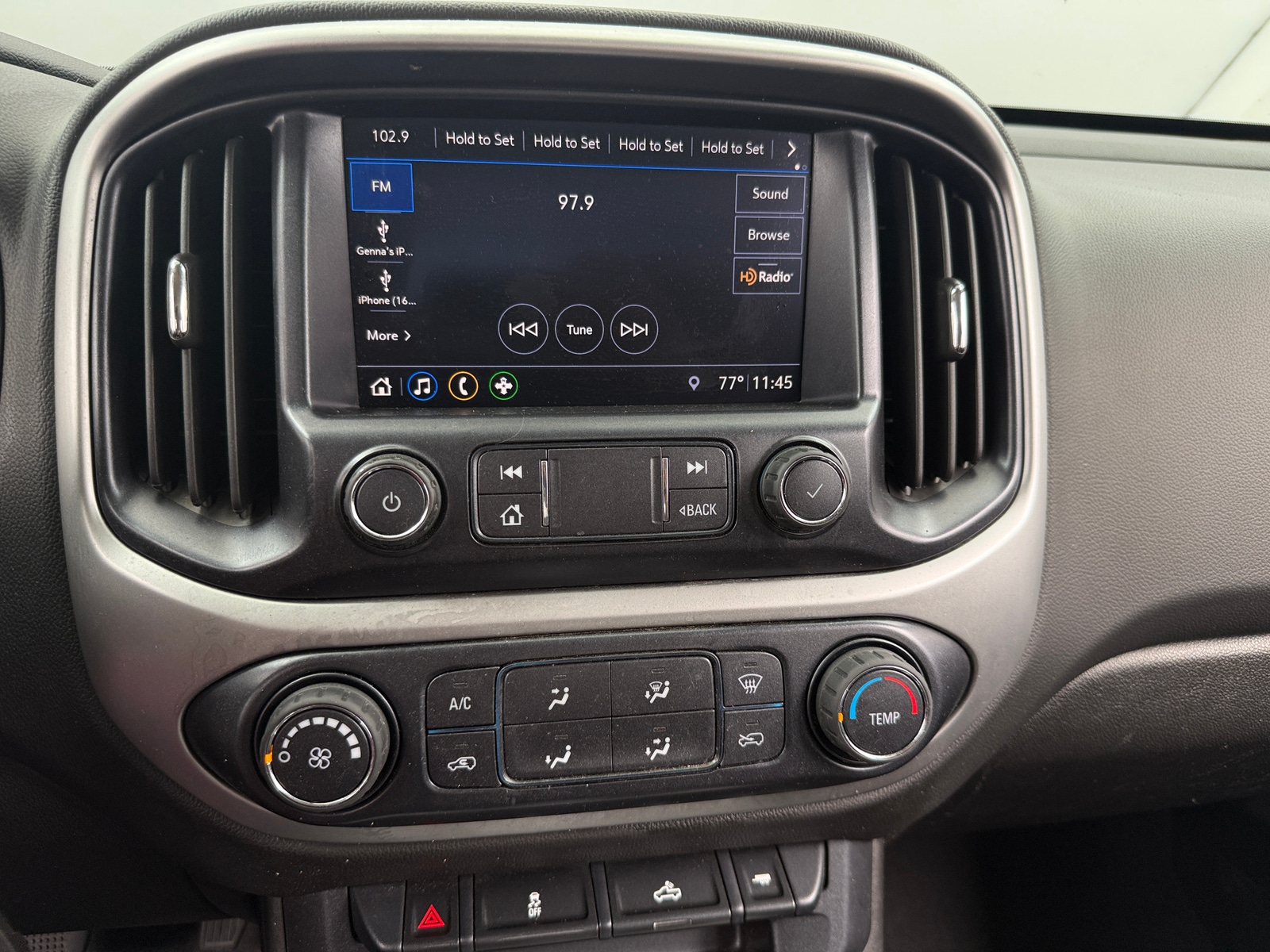 Thumbnail: 2019 Chevrolet Colorado - 4