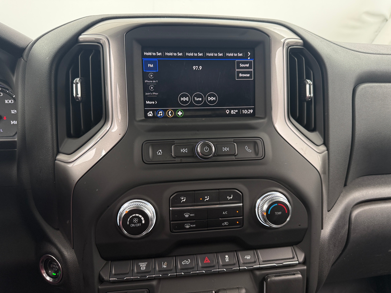 Thumbnail: 2024 GMC Sierra 2500 - 4