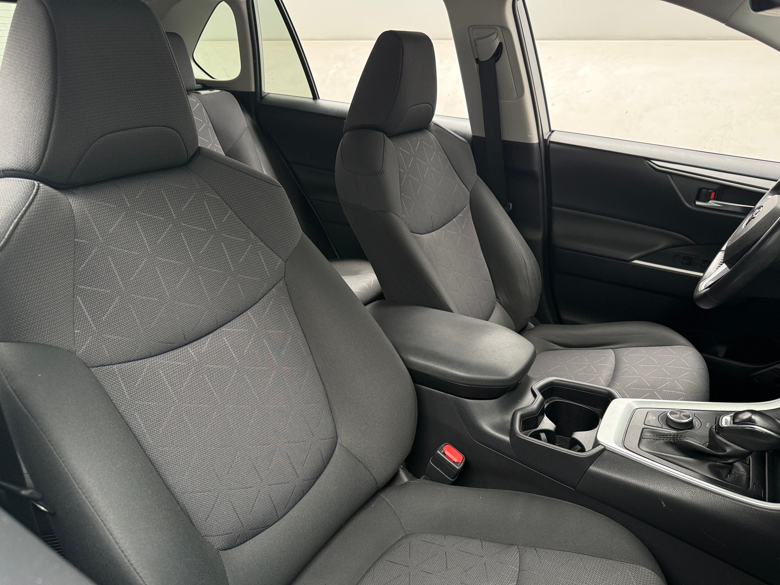 Thumbnail: 2019 Toyota RAV4 - 2