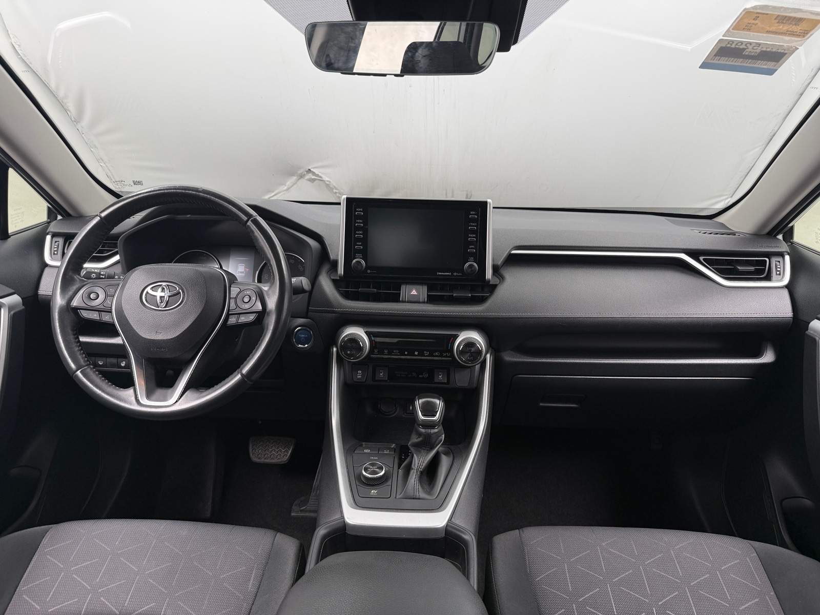 Thumbnail: 2019 Toyota RAV4 - 3