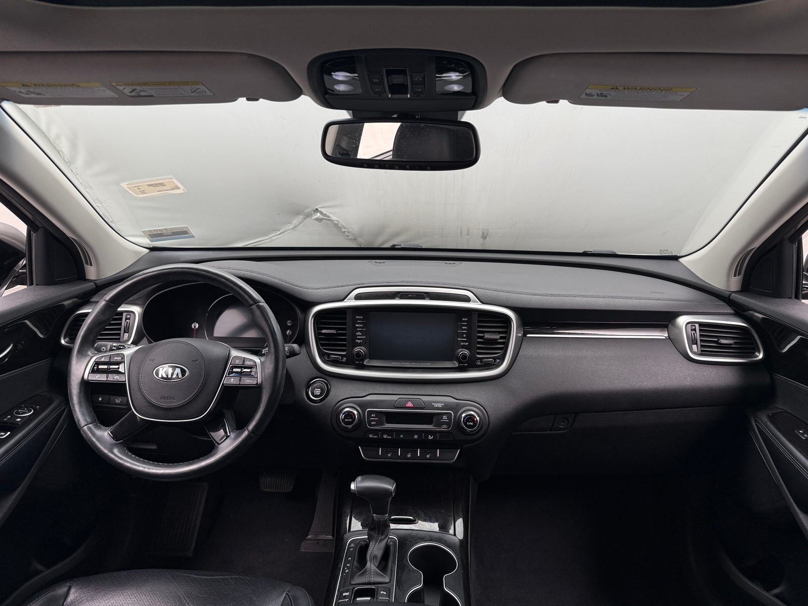 Thumbnail: 2019 Kia Sorento - 2
