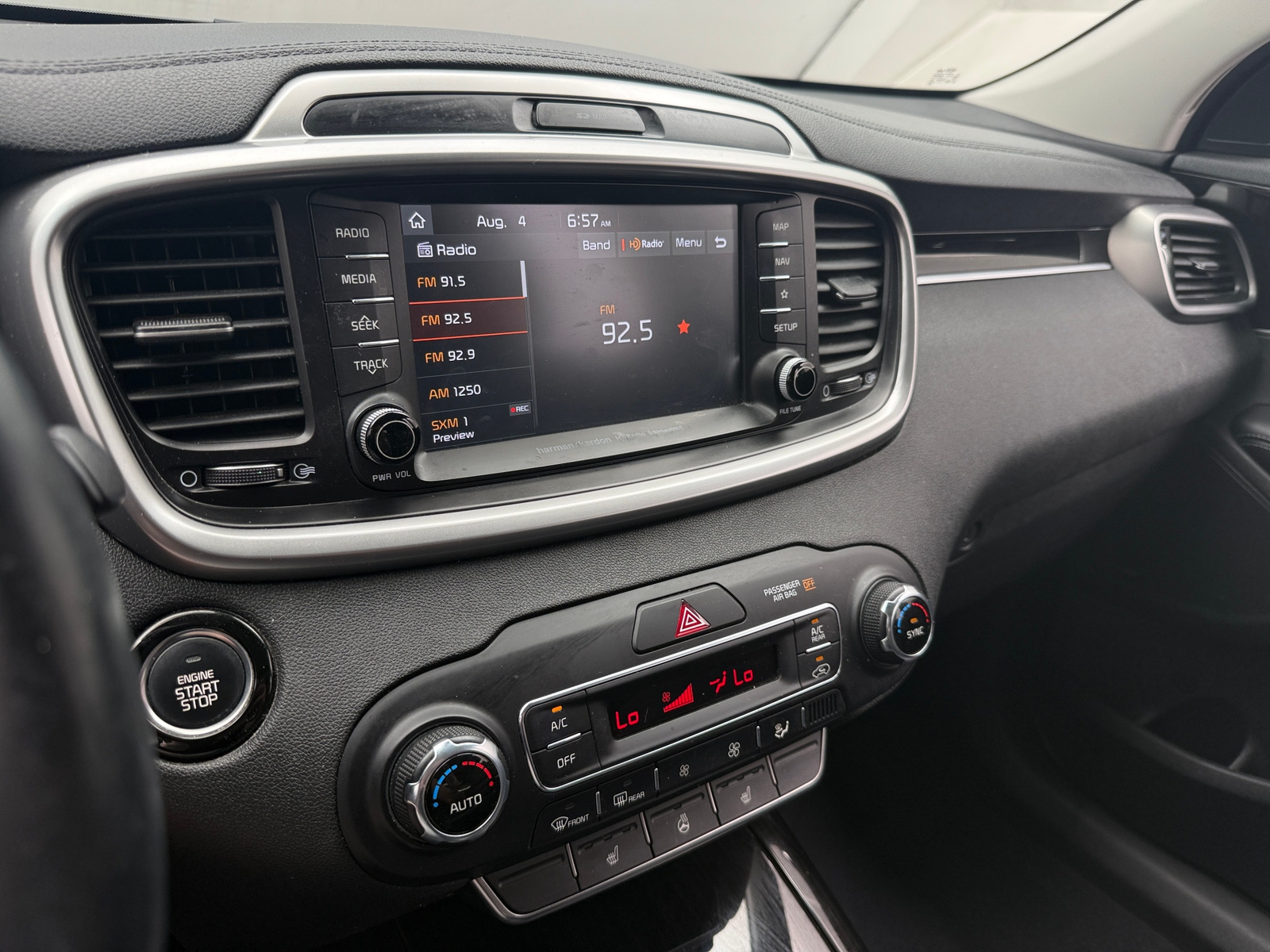 Thumbnail: 2019 Kia Sorento - 3