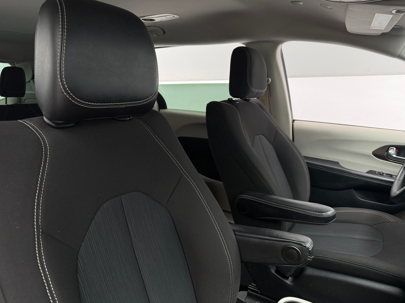 Thumbnail: 2020 Chrysler Voyager - 2