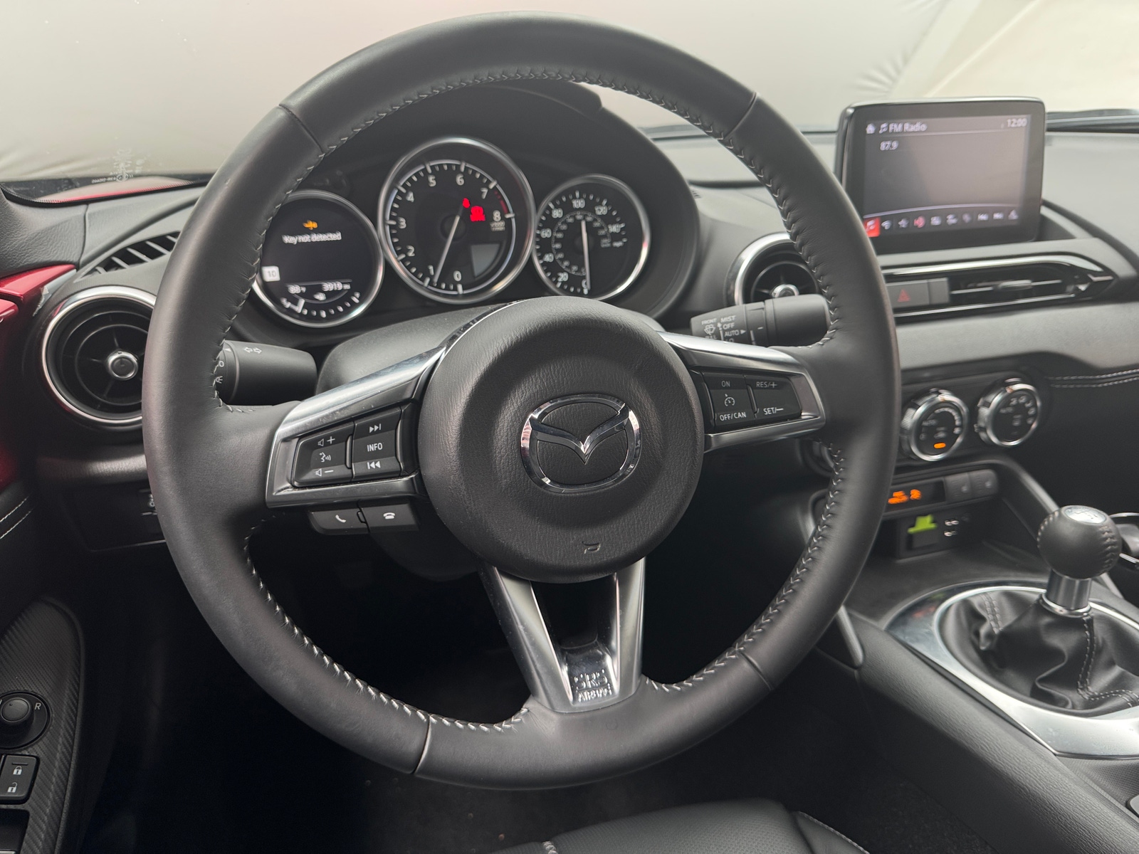 Thumbnail: 2021 Mazda MX-5 Miata - 4