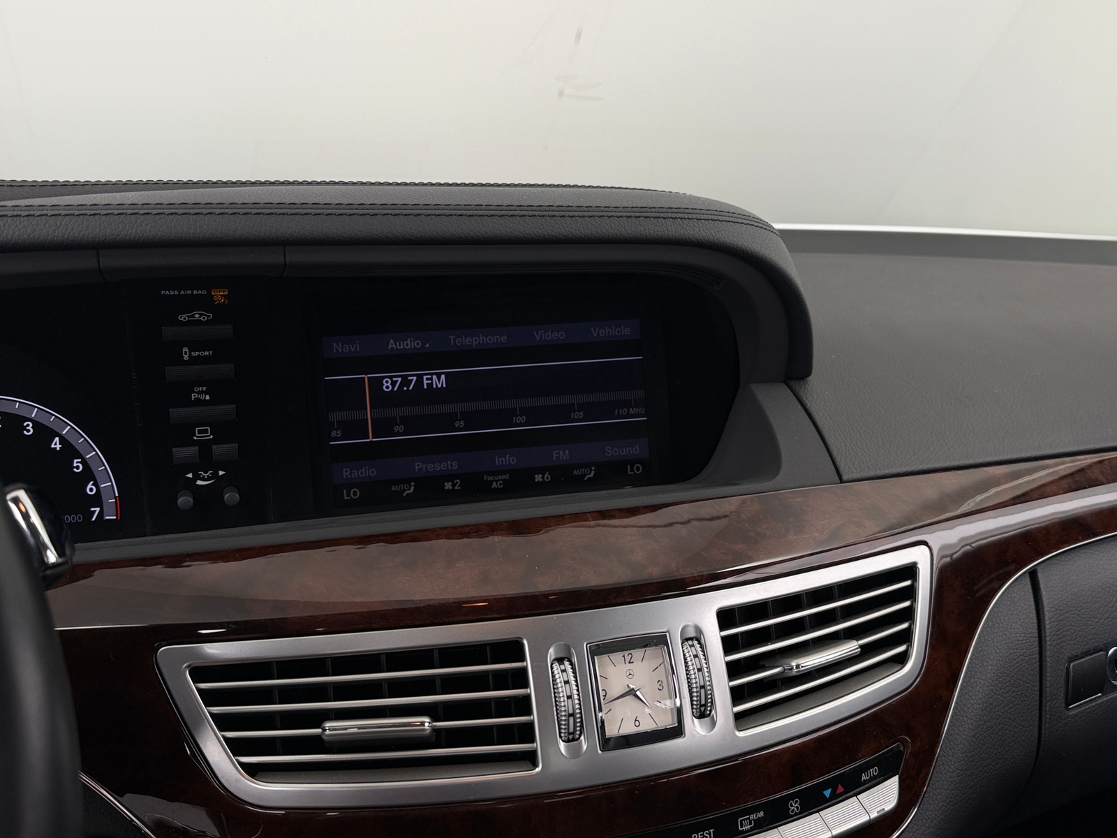 Thumbnail: 2012 Mercedes-Benz S-Class - 3