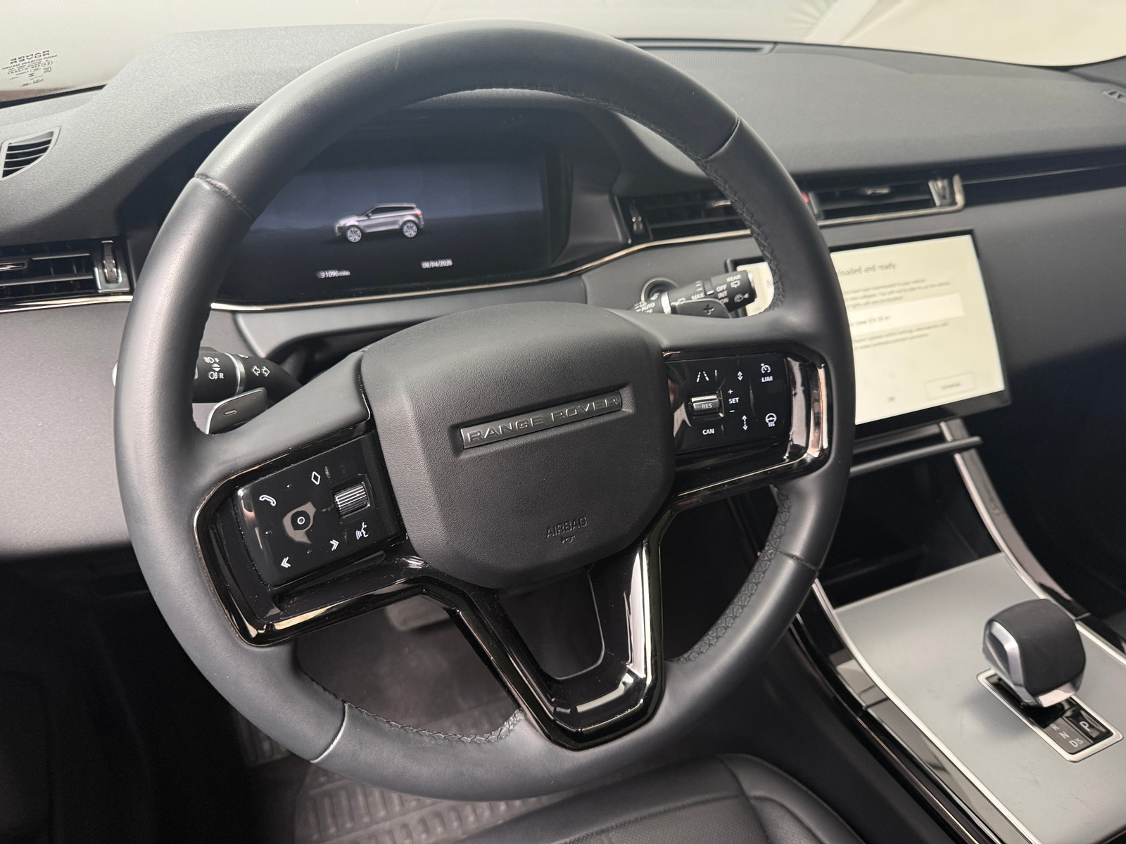 Thumbnail: 2024 Land Rover Range Rover Evoque - 3