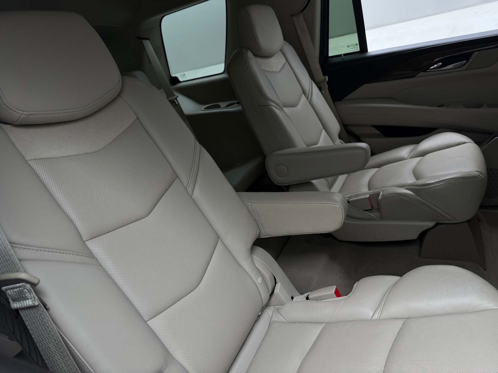 Thumbnail: 2019 Cadillac Escalade - 5