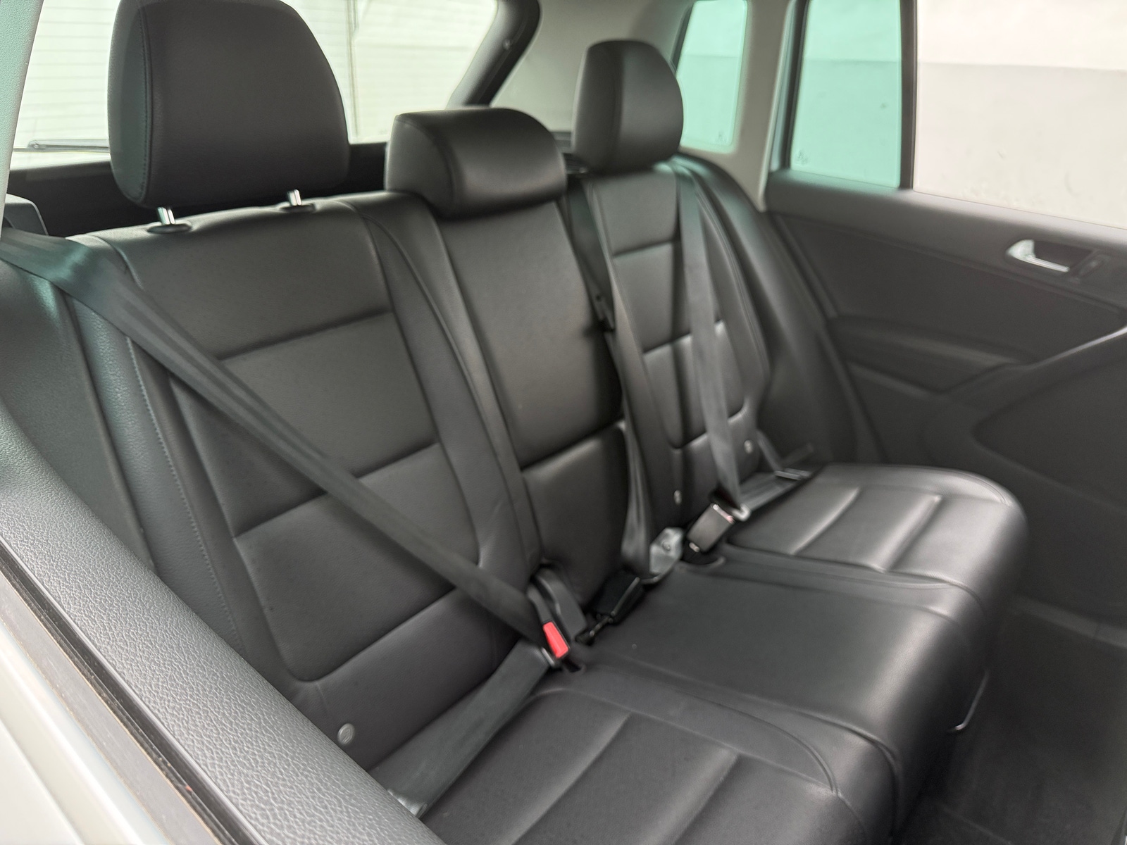 Thumbnail: 2017 Volkswagen Tiguan - 5