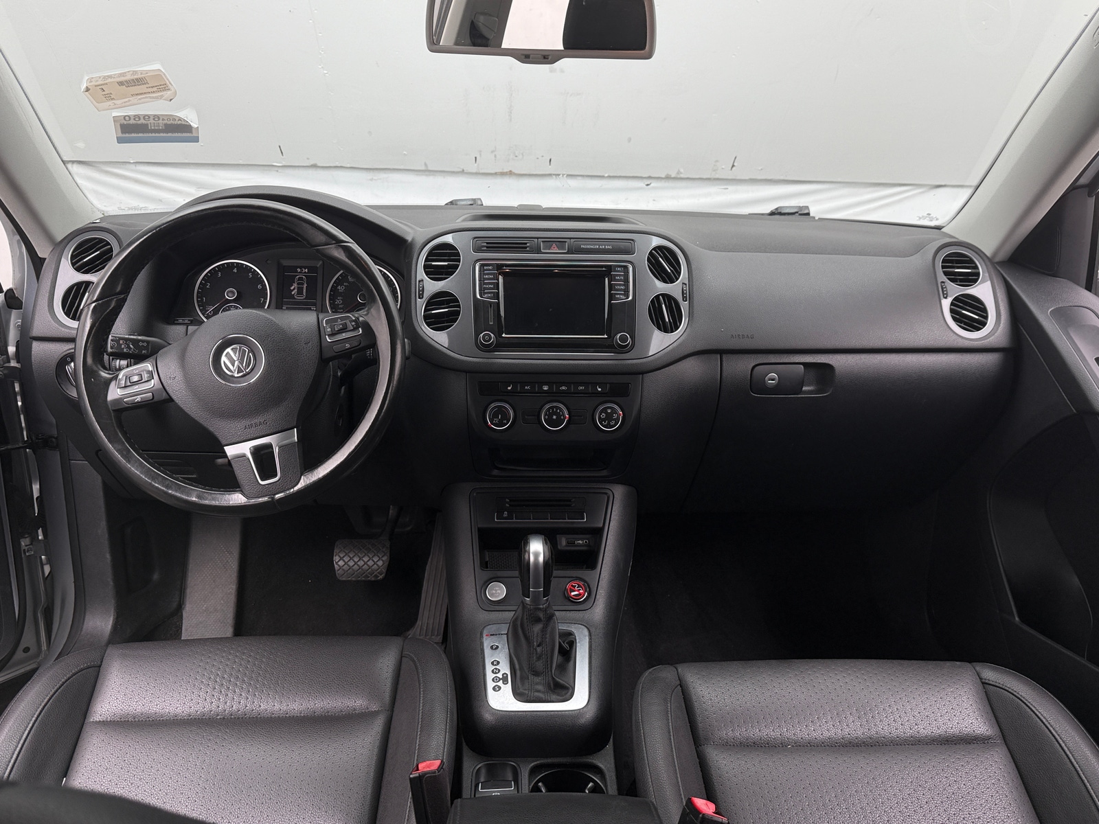 Thumbnail: 2017 Volkswagen Tiguan - 2