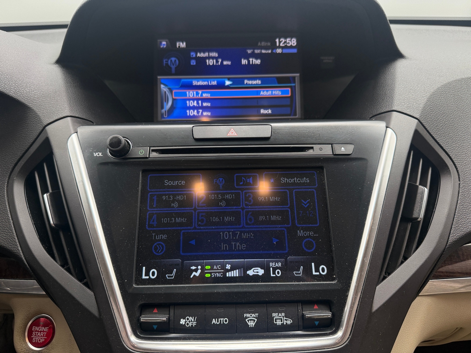 Thumbnail: 2017 Acura MDX - 3