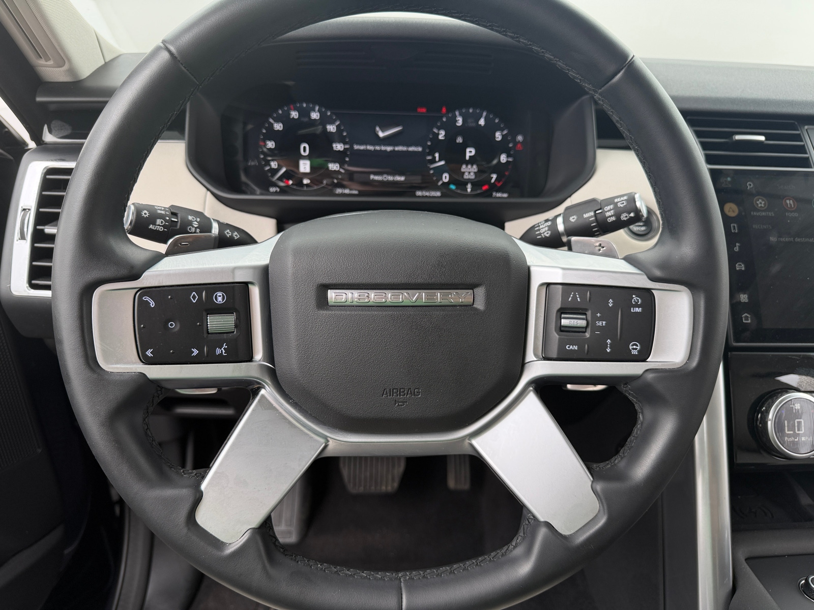 Thumbnail: 2025 Land Rover Discovery - 4