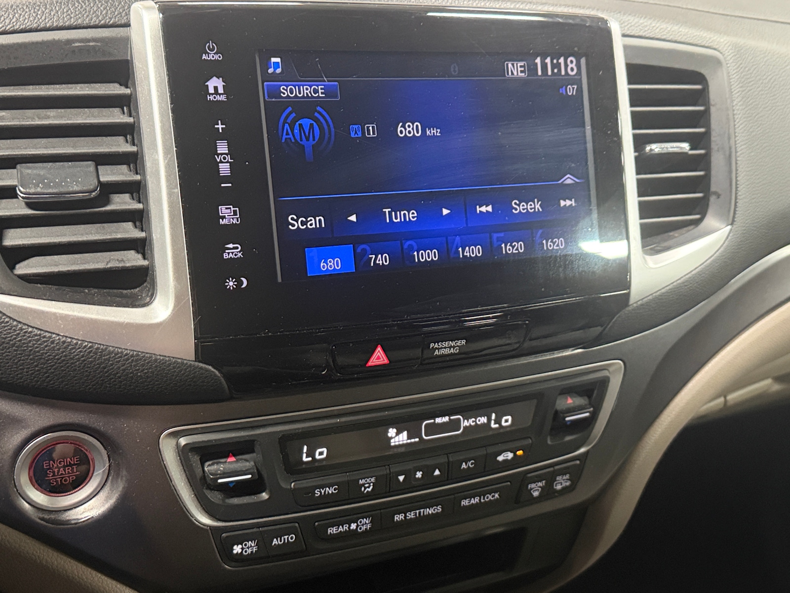 Thumbnail: 2018 Honda Pilot - 4
