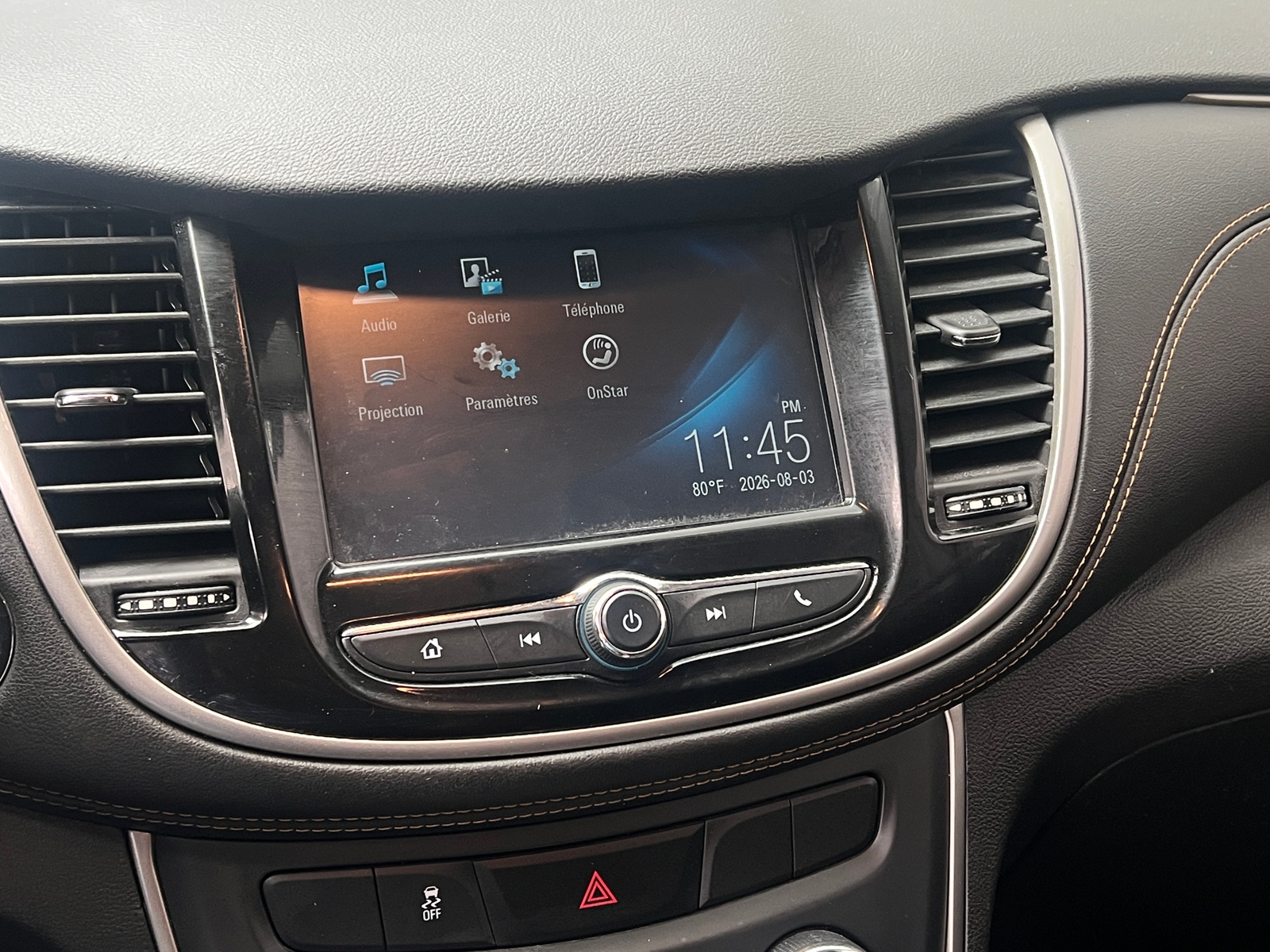 Thumbnail: 2017 Chevrolet Trax - 3
