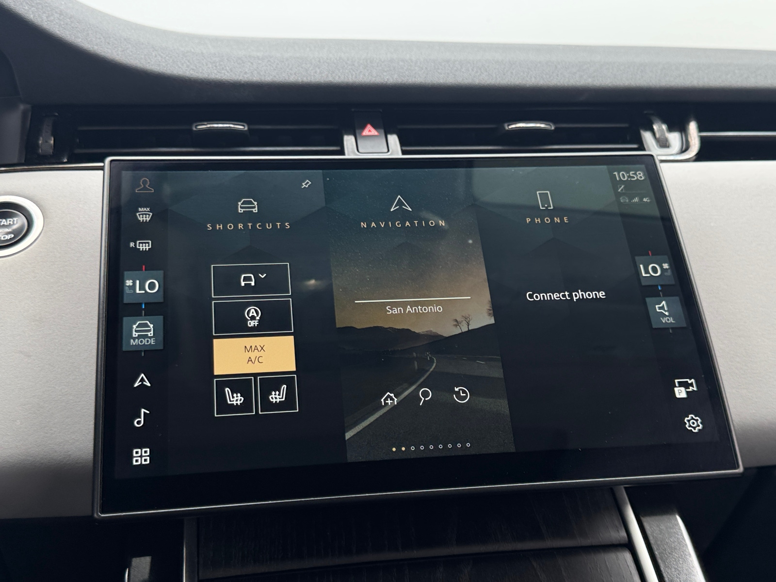 Thumbnail: 2024 Land Rover Range Rover Evoque - 3