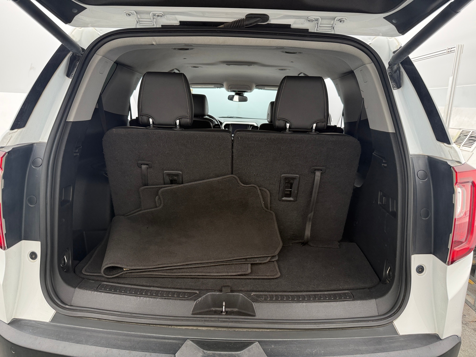 Thumbnail: 2021 GMC Acadia - 6