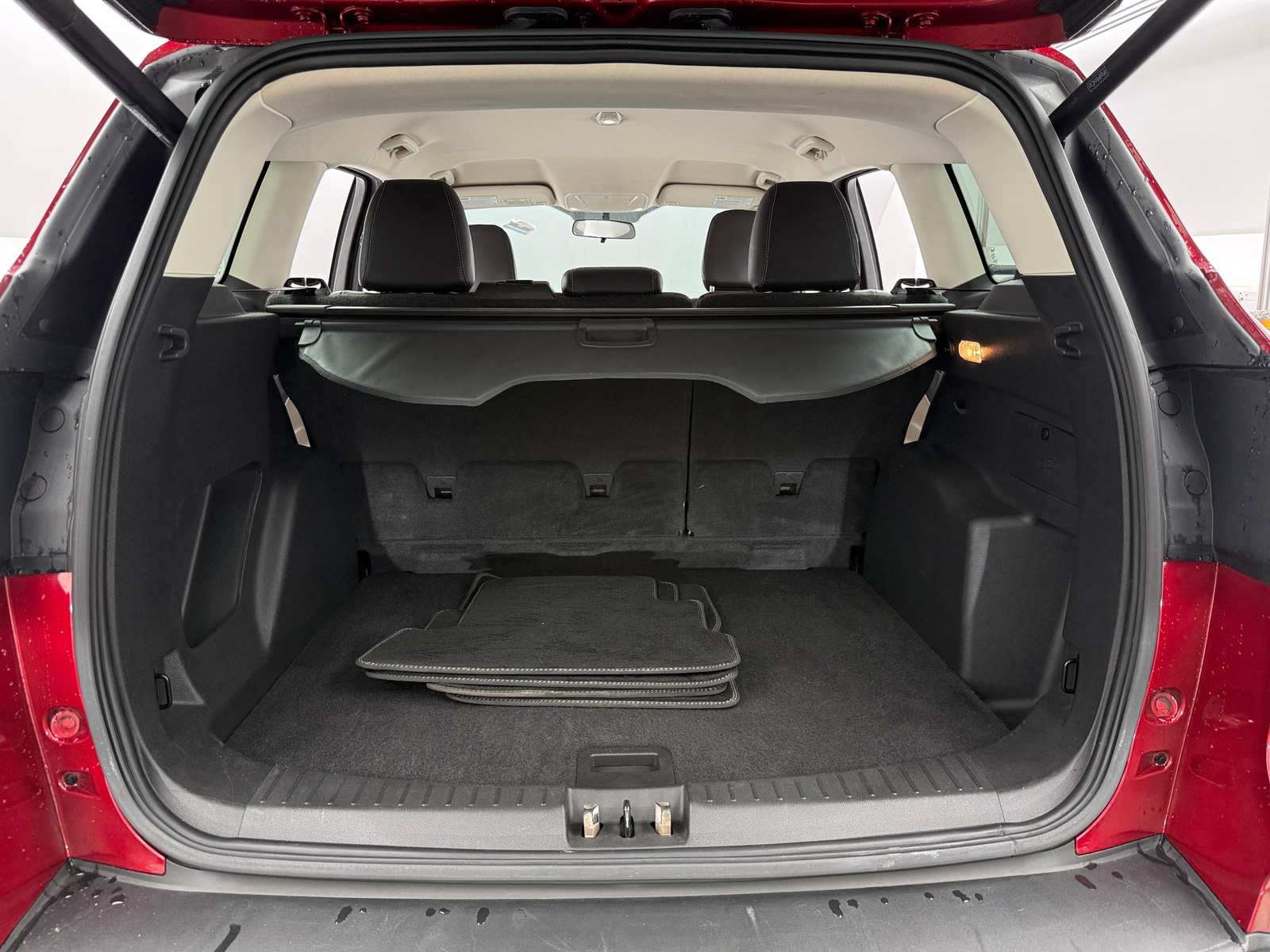 Thumbnail: 2019 Ford Escape - 6
