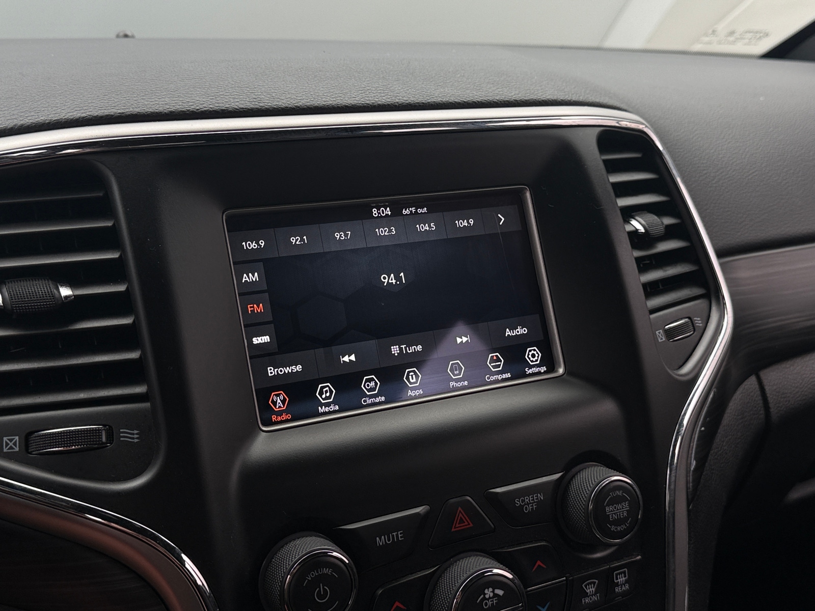 Thumbnail: 2019 Jeep Grand Cherokee - 4