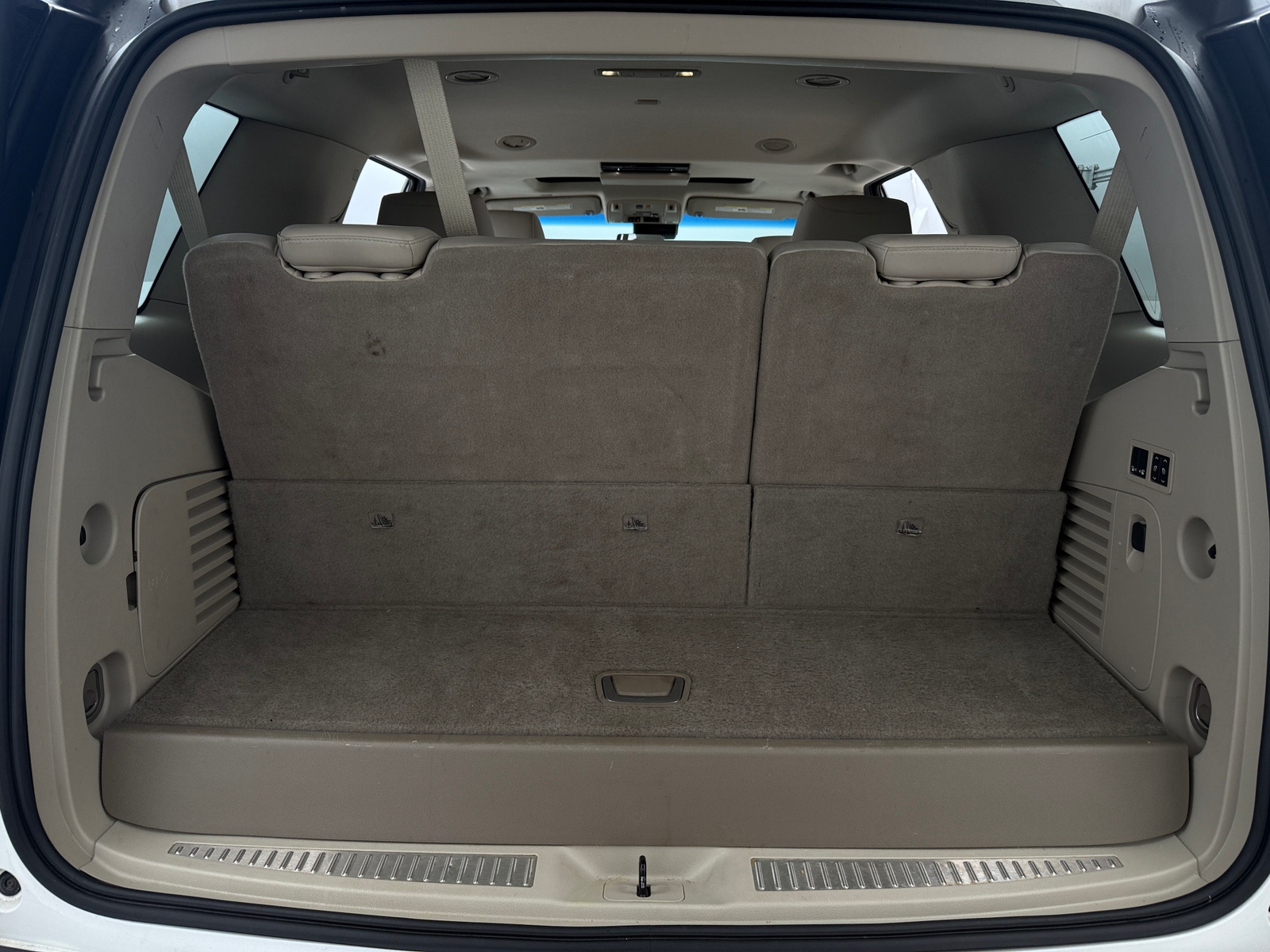 Thumbnail: 2018 Cadillac Escalade - 6