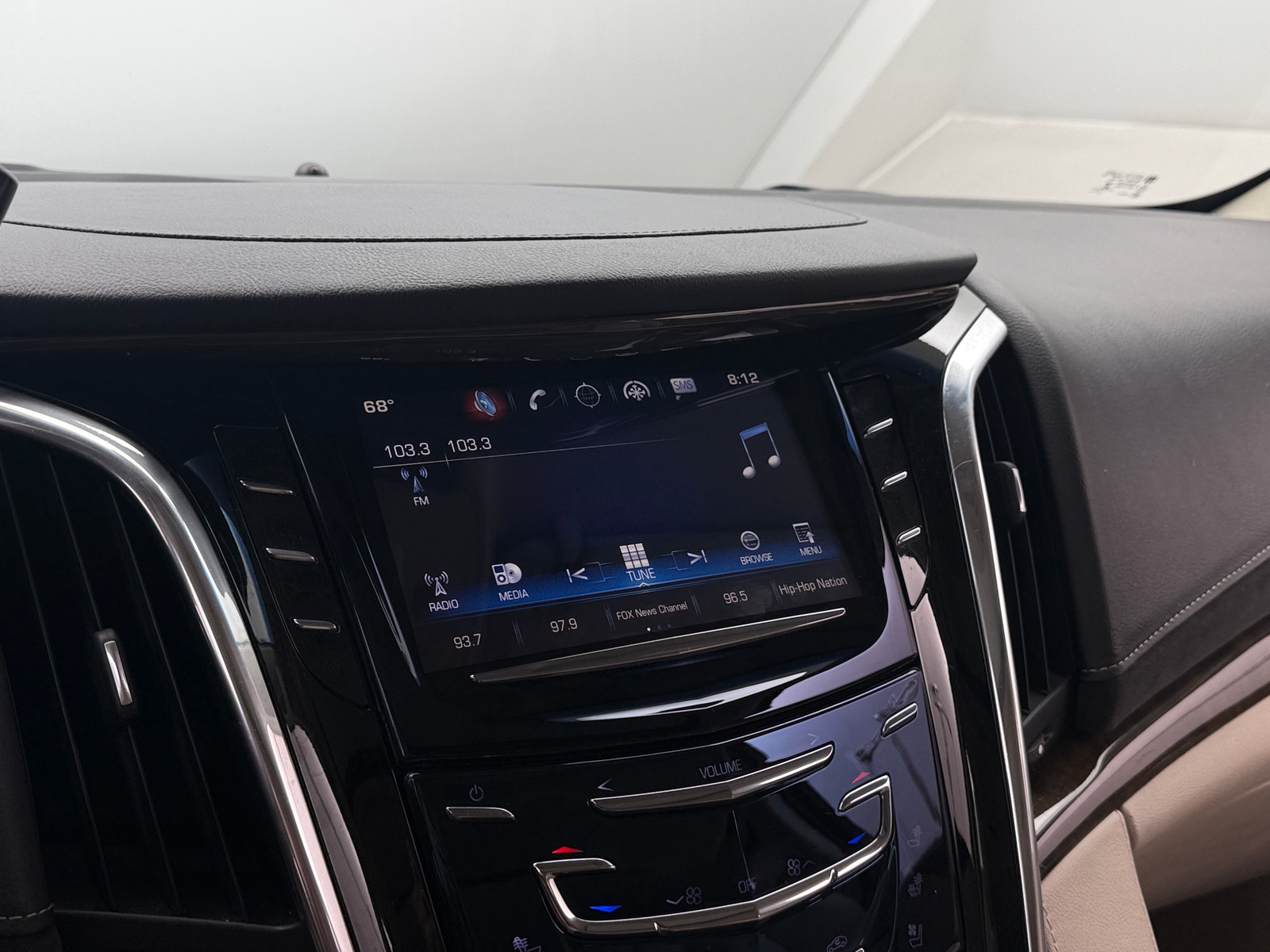 Thumbnail: 2018 Cadillac Escalade - 3