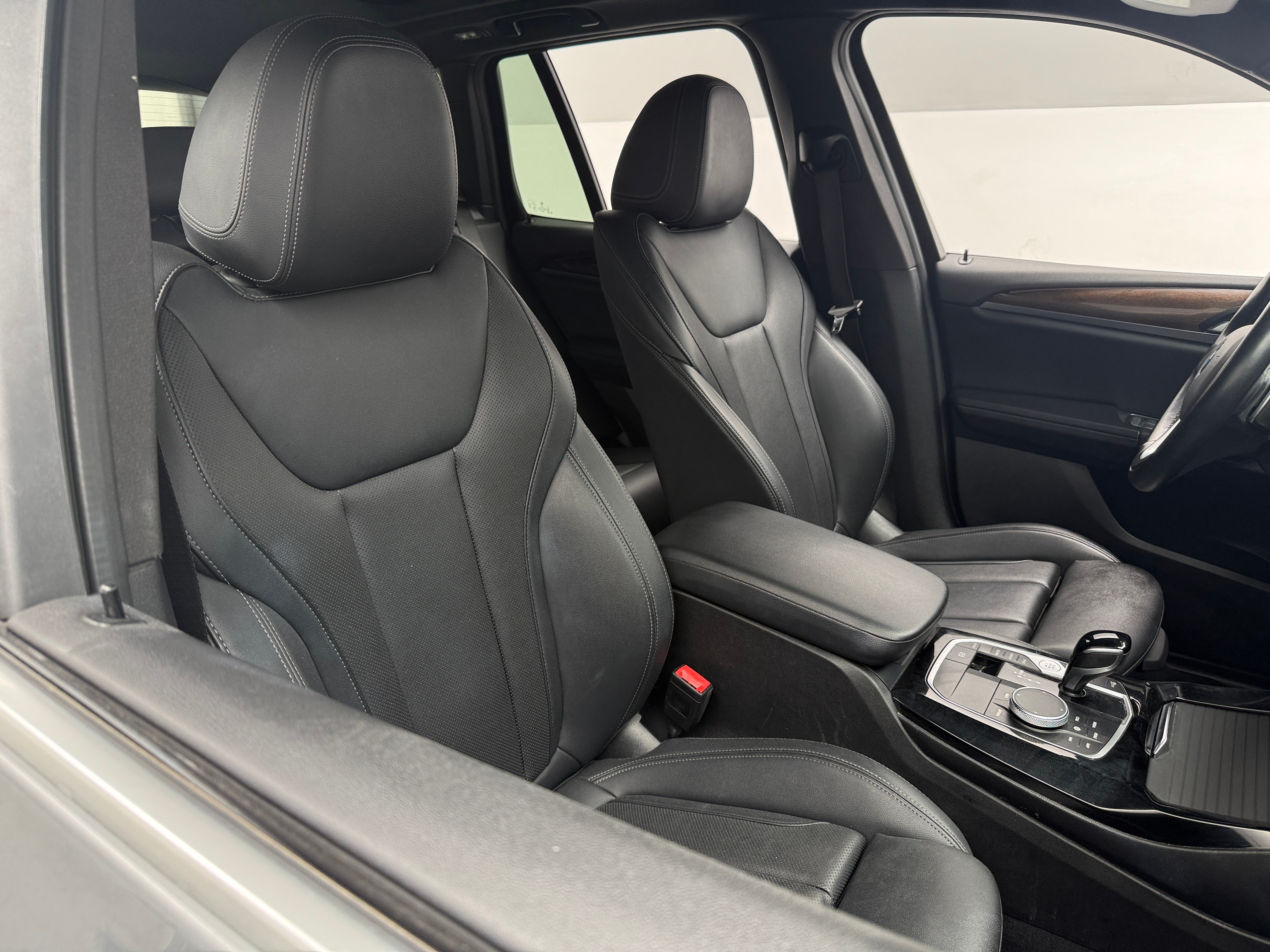 2023 BMW X3 30i