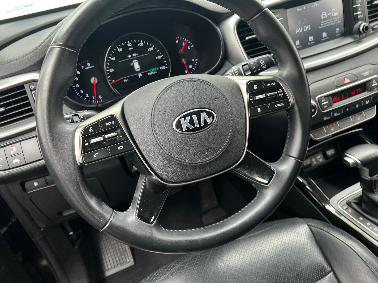 Thumbnail: 2019 Kia Sorento - 4