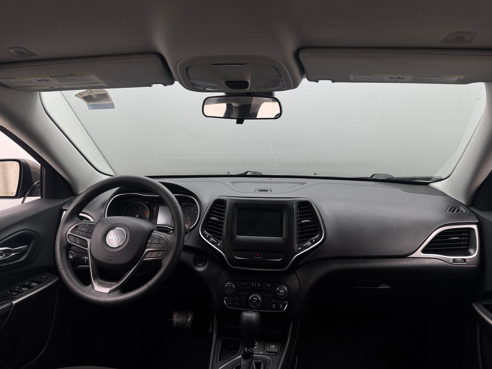 Thumbnail: 2019 Jeep Cherokee - 3