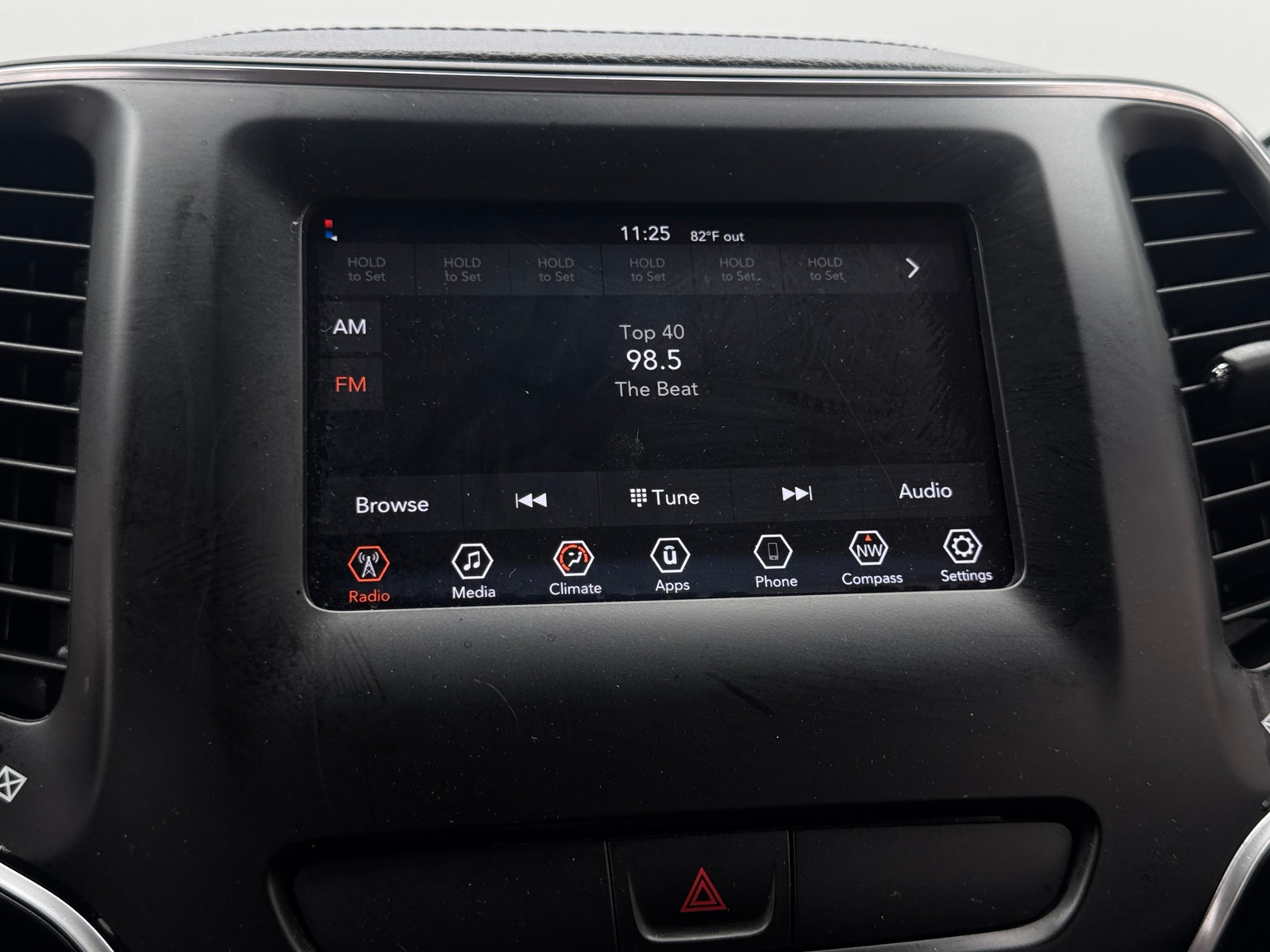 Thumbnail: 2019 Jeep Cherokee - 4