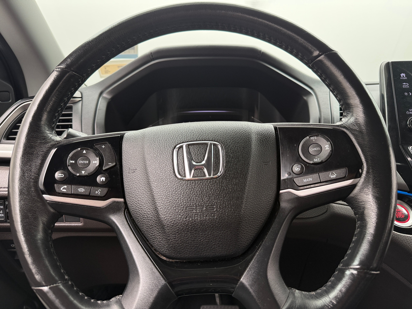 Thumbnail: 2018 Honda Odyssey - 4