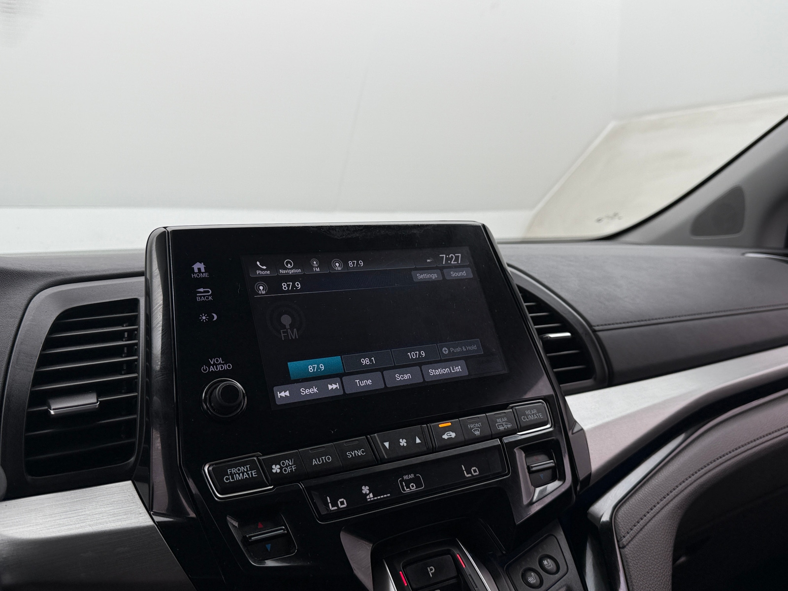 Thumbnail: 2018 Honda Odyssey - 3
