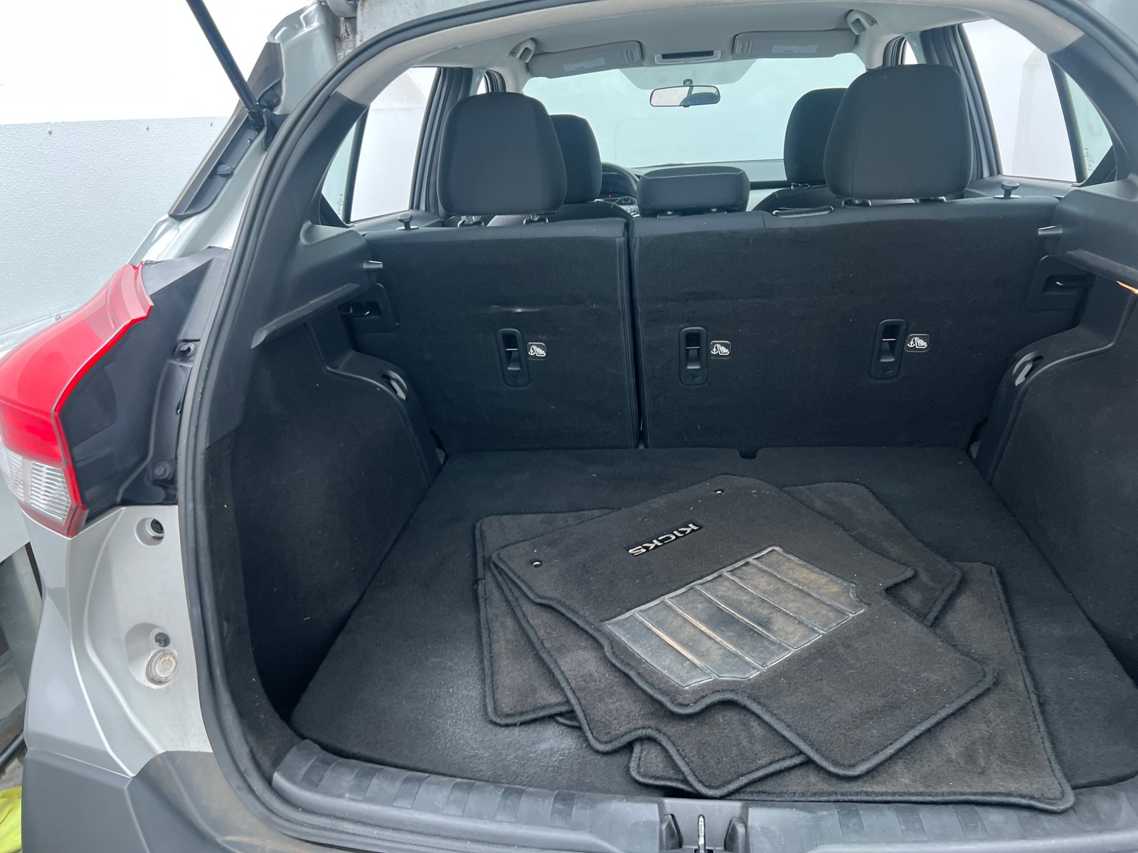 Thumbnail: 2019 Nissan Kicks - 7