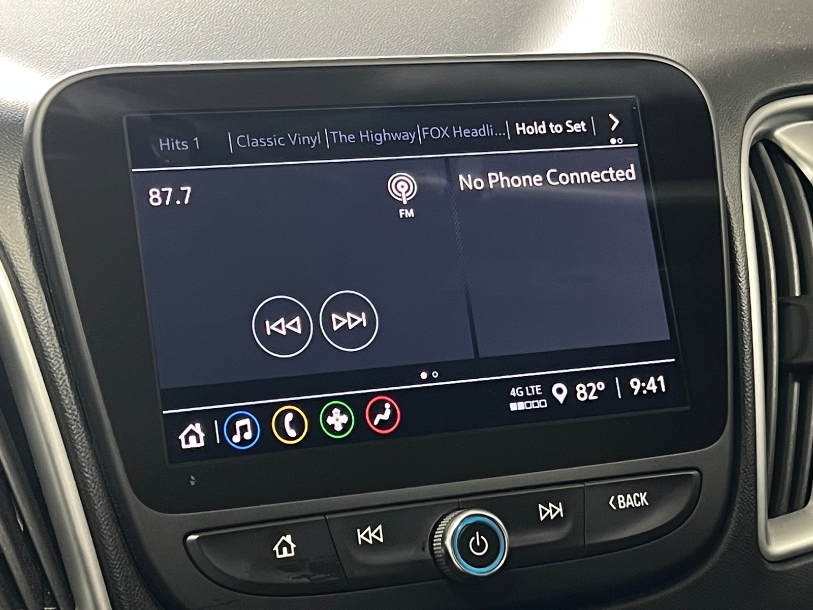 Thumbnail: 2024 Chevrolet Malibu - 4