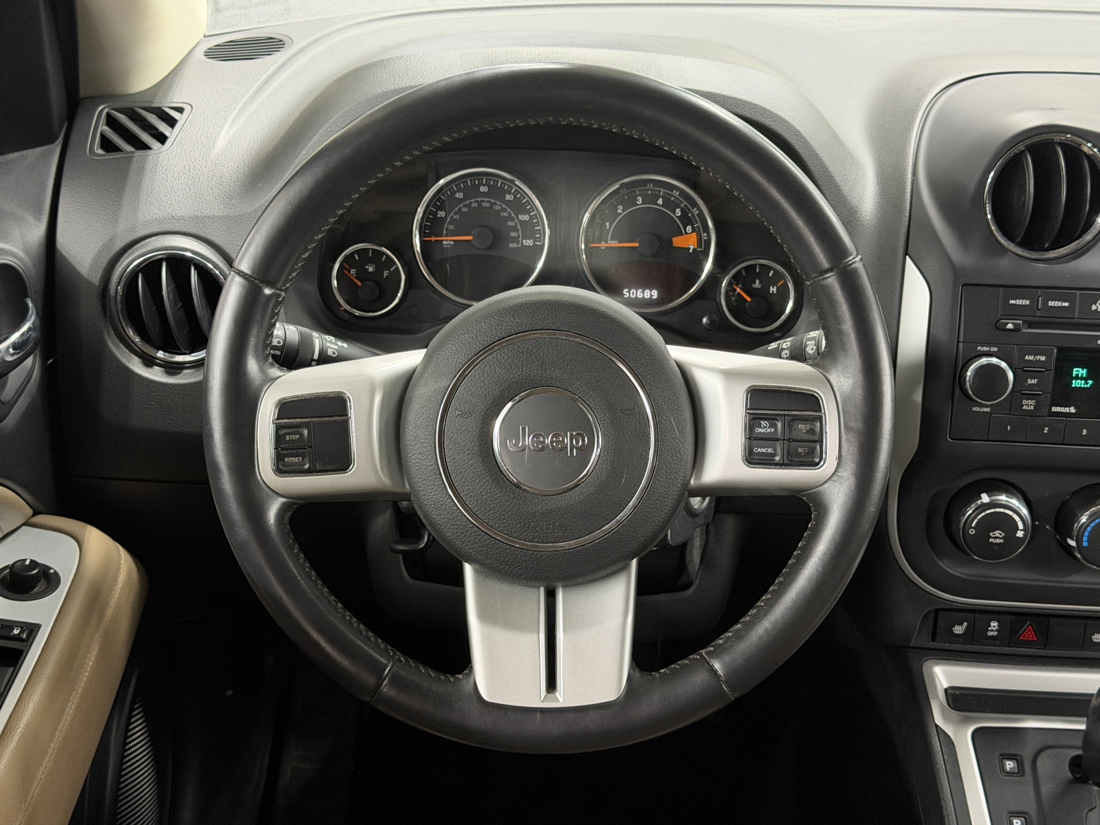 Thumbnail: 2016 Jeep Compass - 4