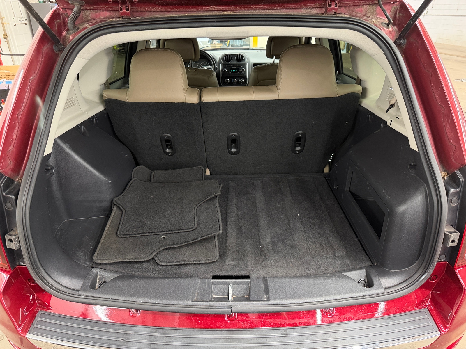 Thumbnail: 2016 Jeep Compass - 6