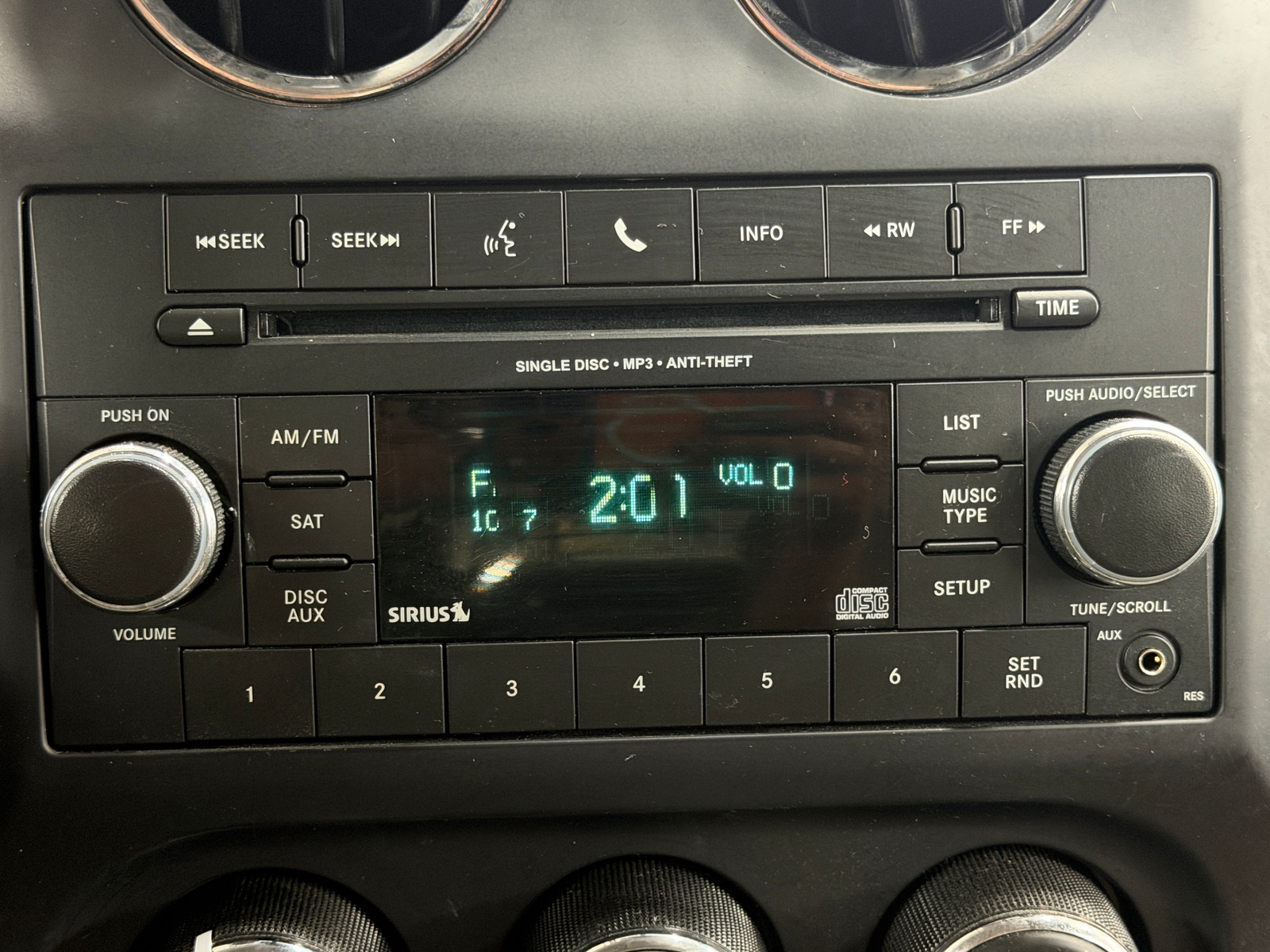Thumbnail: 2016 Jeep Compass - 3