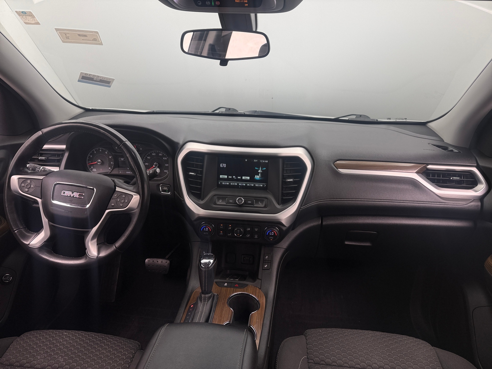 Thumbnail: 2019 GMC Acadia - 3