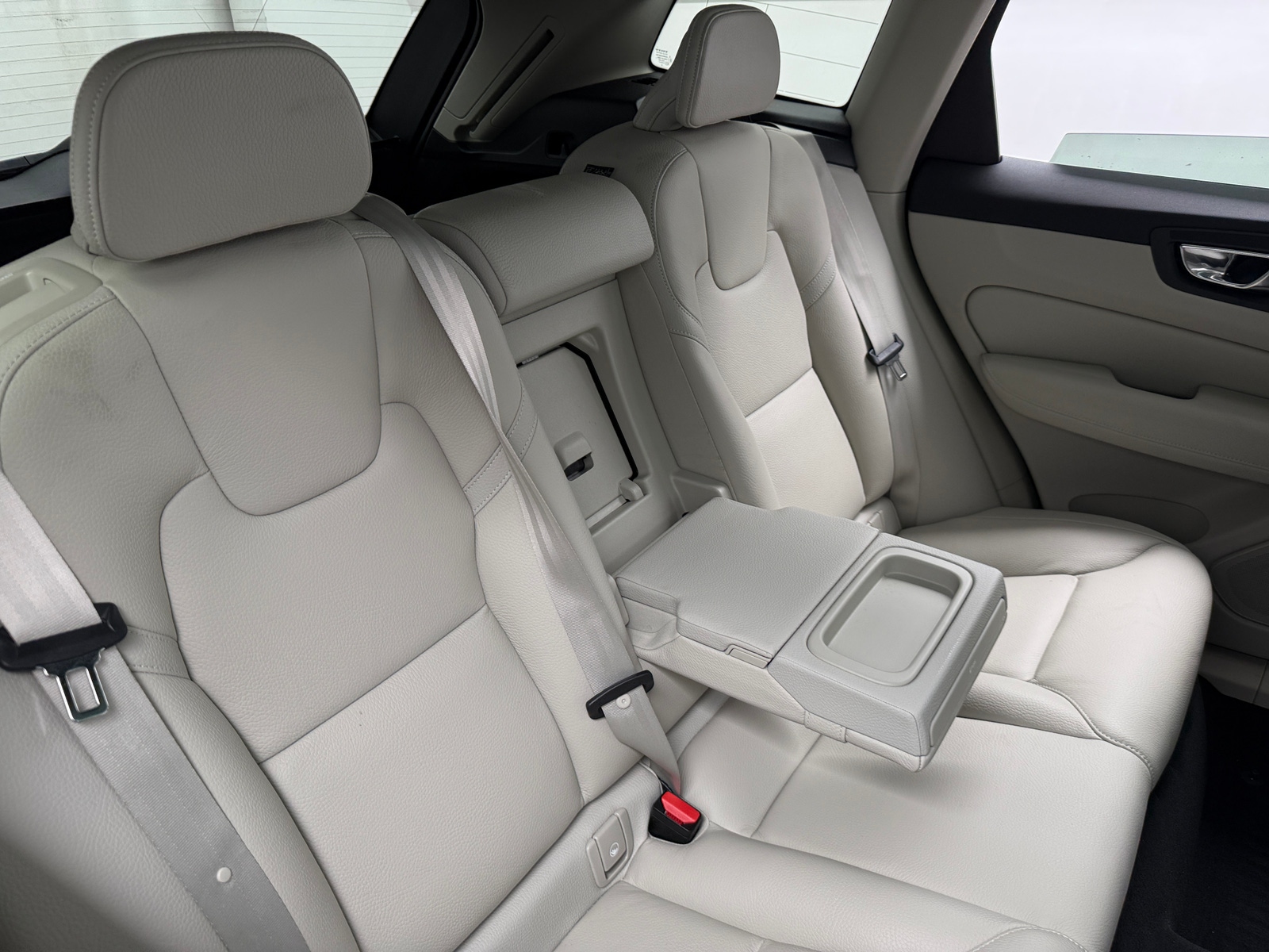 Thumbnail: 2020 Volvo XC60 - 5